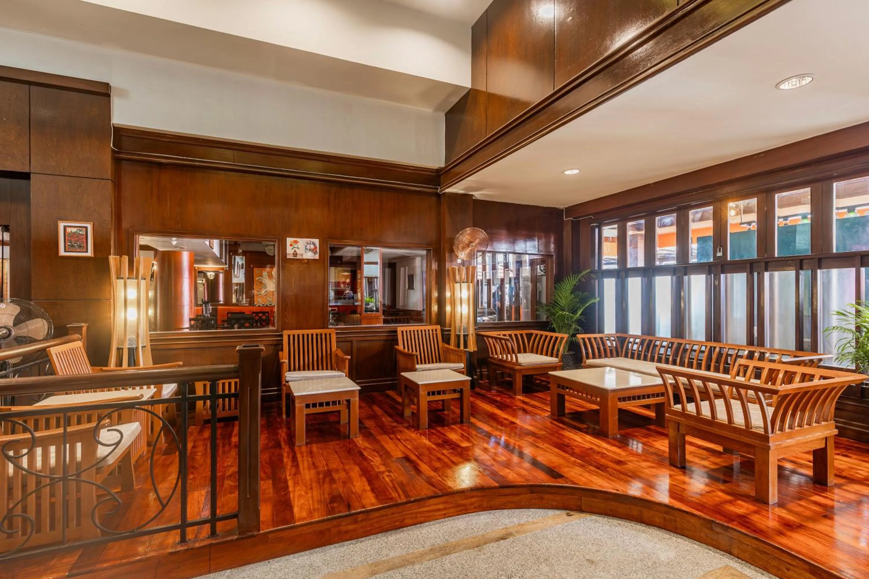 Lobby or reception in Rattana Karon Beach Hotel