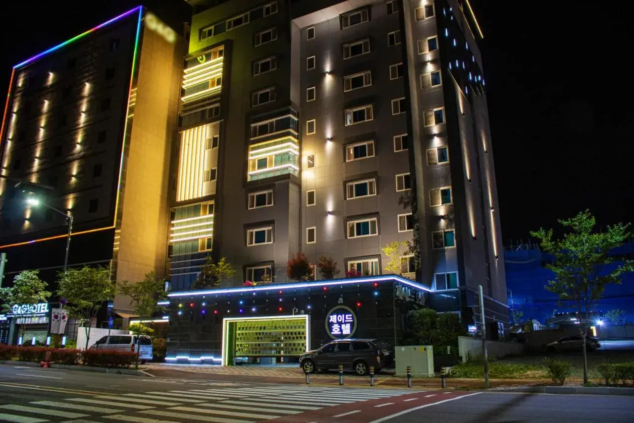 Jade hotel Jade hotel