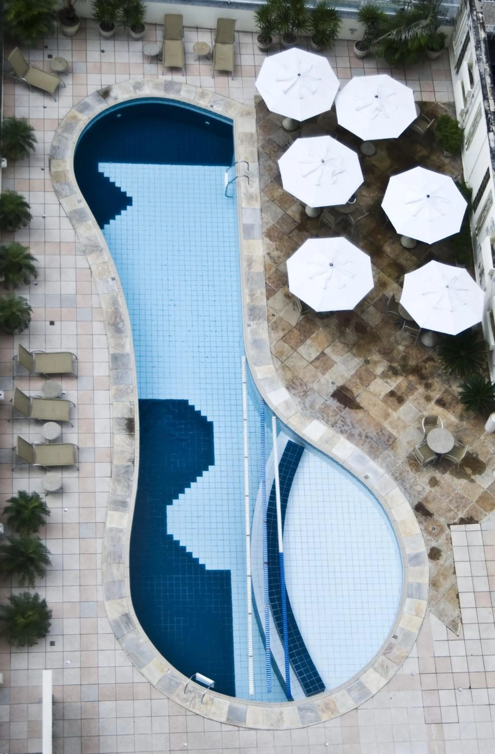 Swimming pool in Hotel Luzeiros Fortaleza