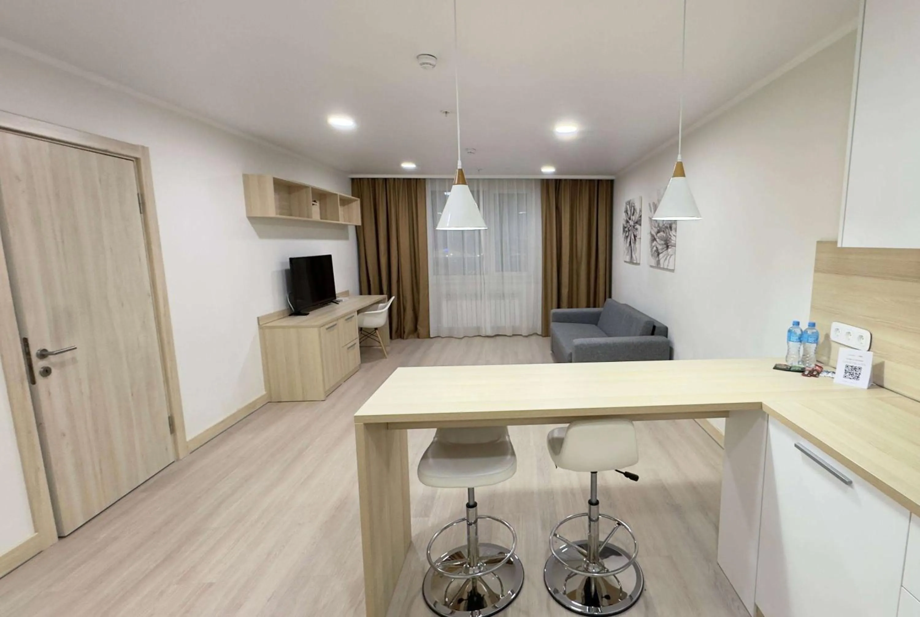 Photo of the whole room in TOR'RE Astana, Trademark Collection by Wyndham