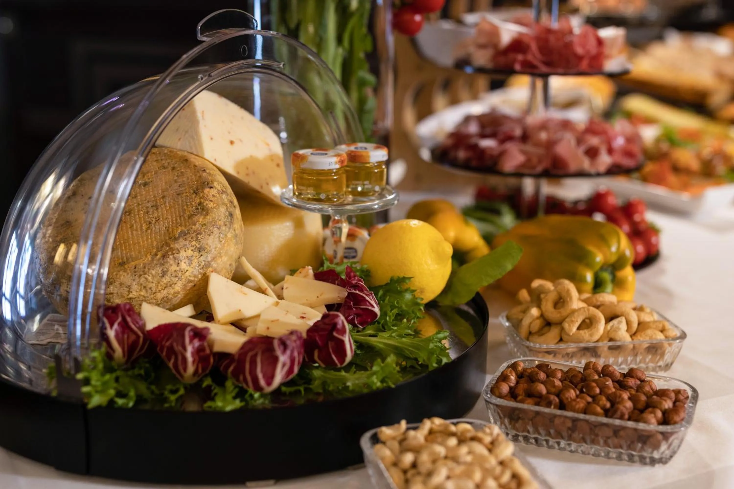 Food in HT6 Hotel Roma