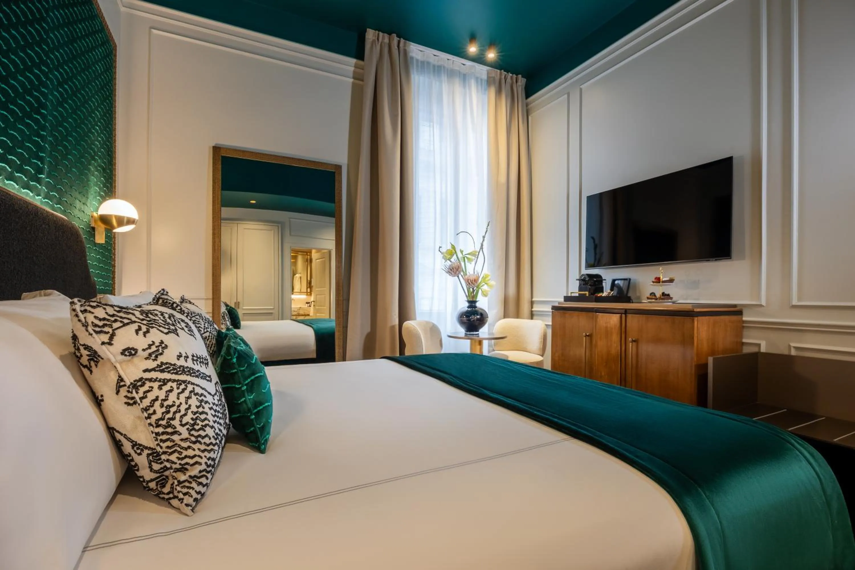 Bed in HT6 Hotel Roma