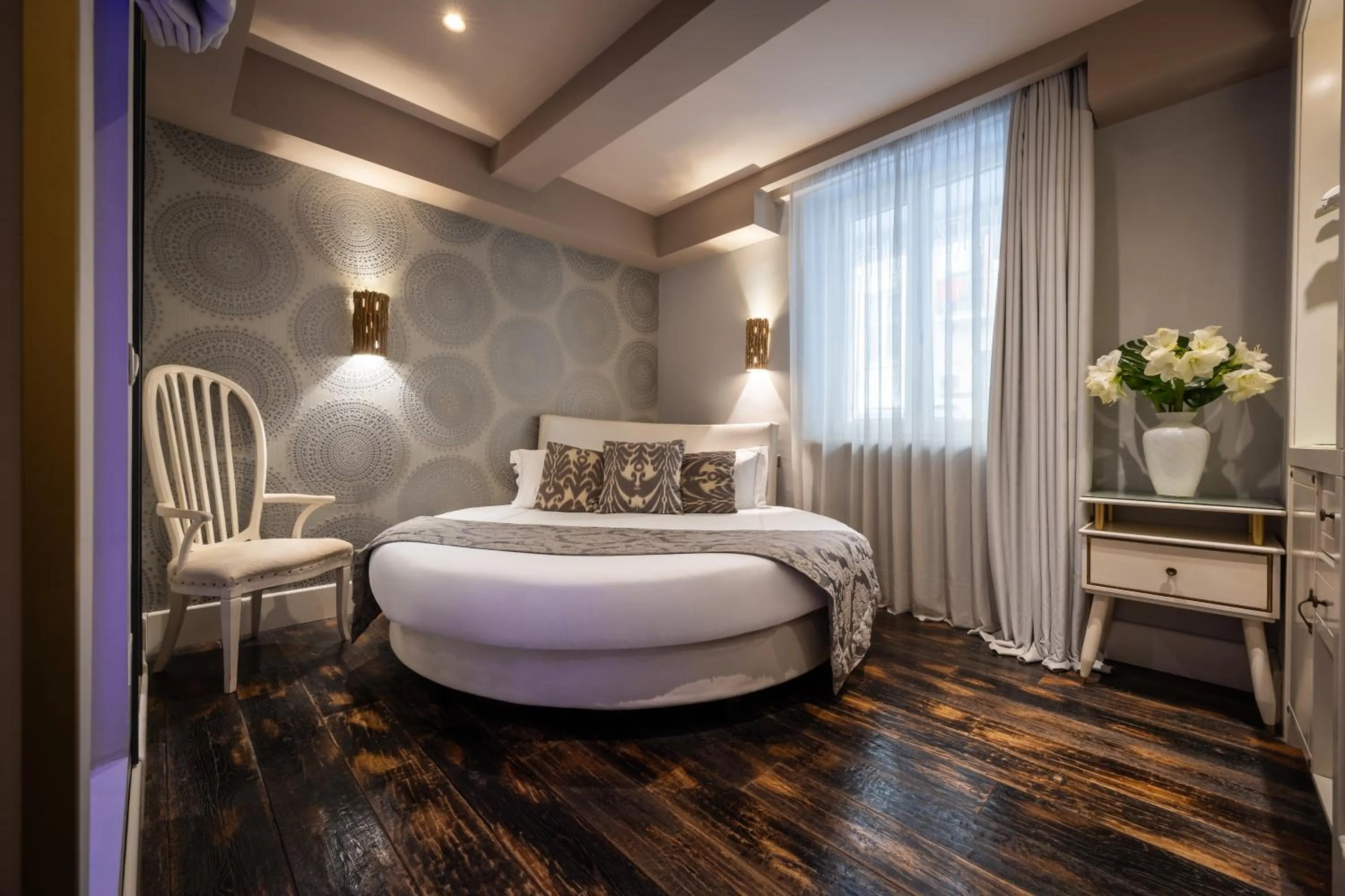 Bed in HT6 Hotel Roma