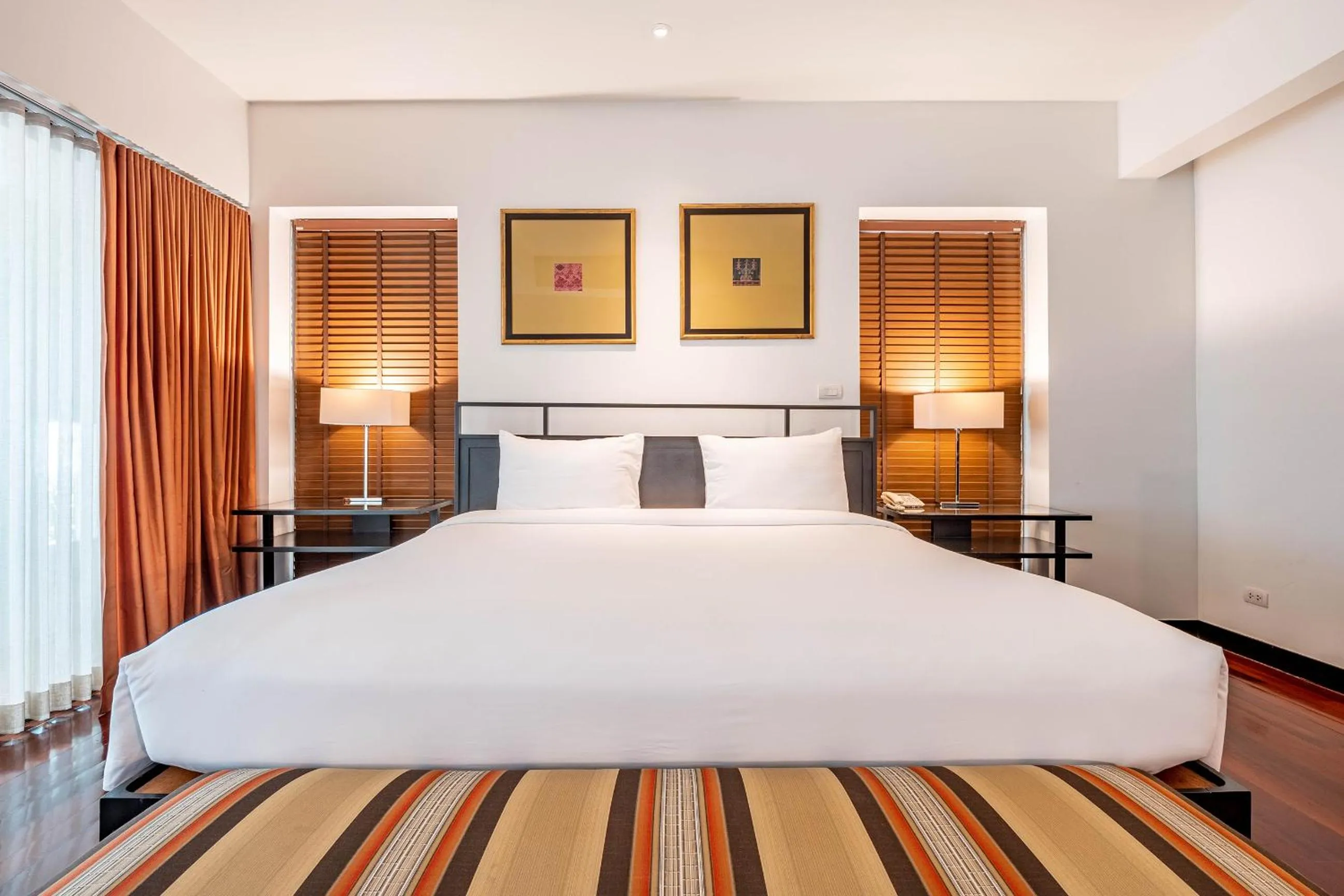 Bed in Luxe Residence