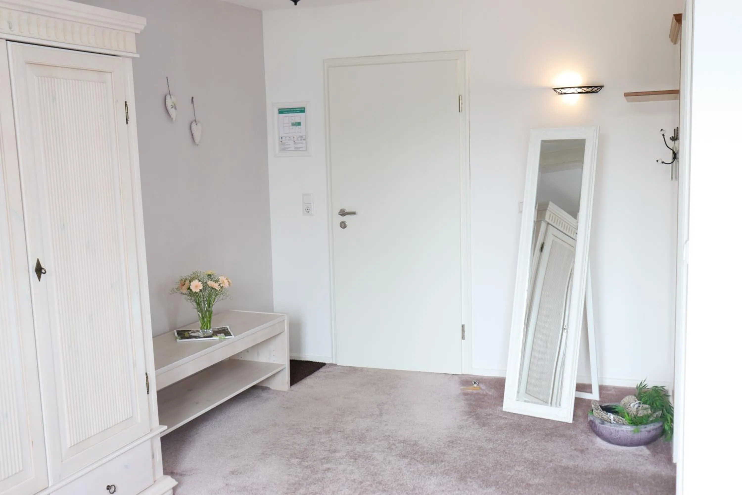 wardrobe in Gästehaus "Unsere Stadtvilla" Hechingen