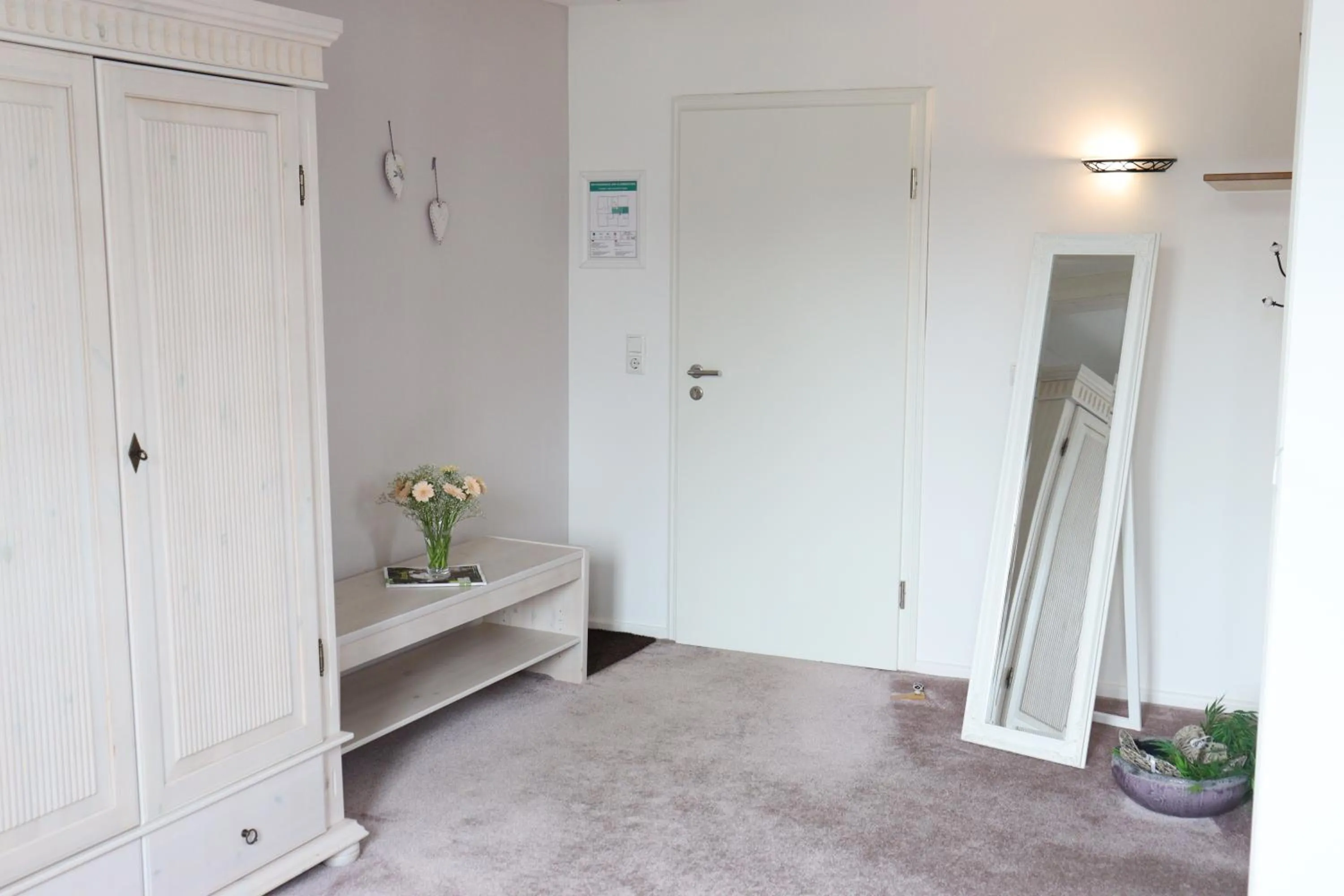 Photo of the whole room in Gästehaus "Unsere Stadtvilla" Hechingen