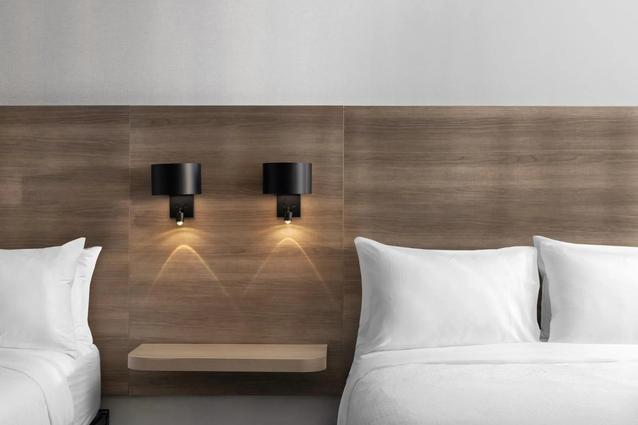 Photo of the whole room in Holiday Inn Express Montreal Airport - St-Laurent by IHG