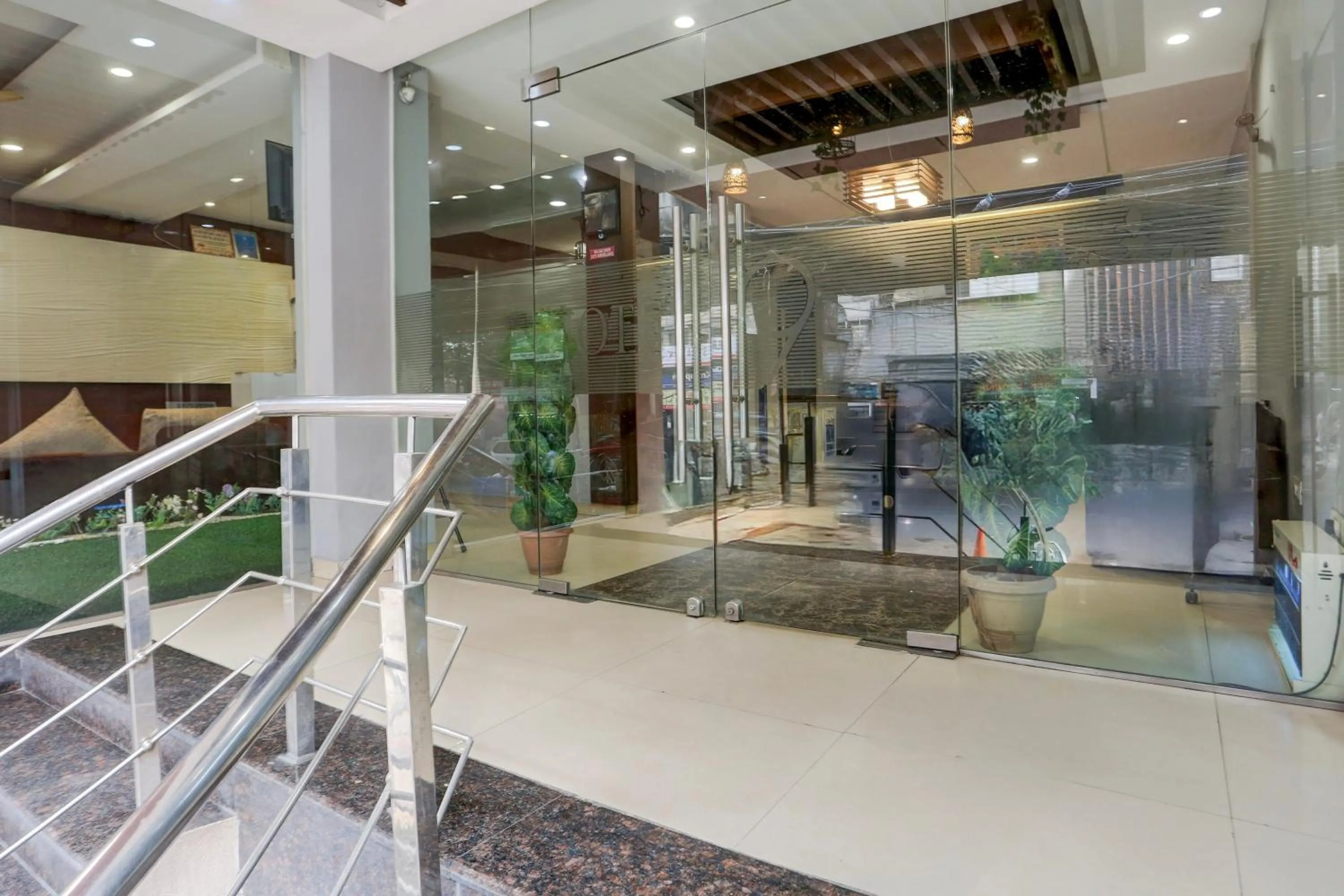 Facade/entrance in Super Collection O Railway Station Road Near Clock Tower