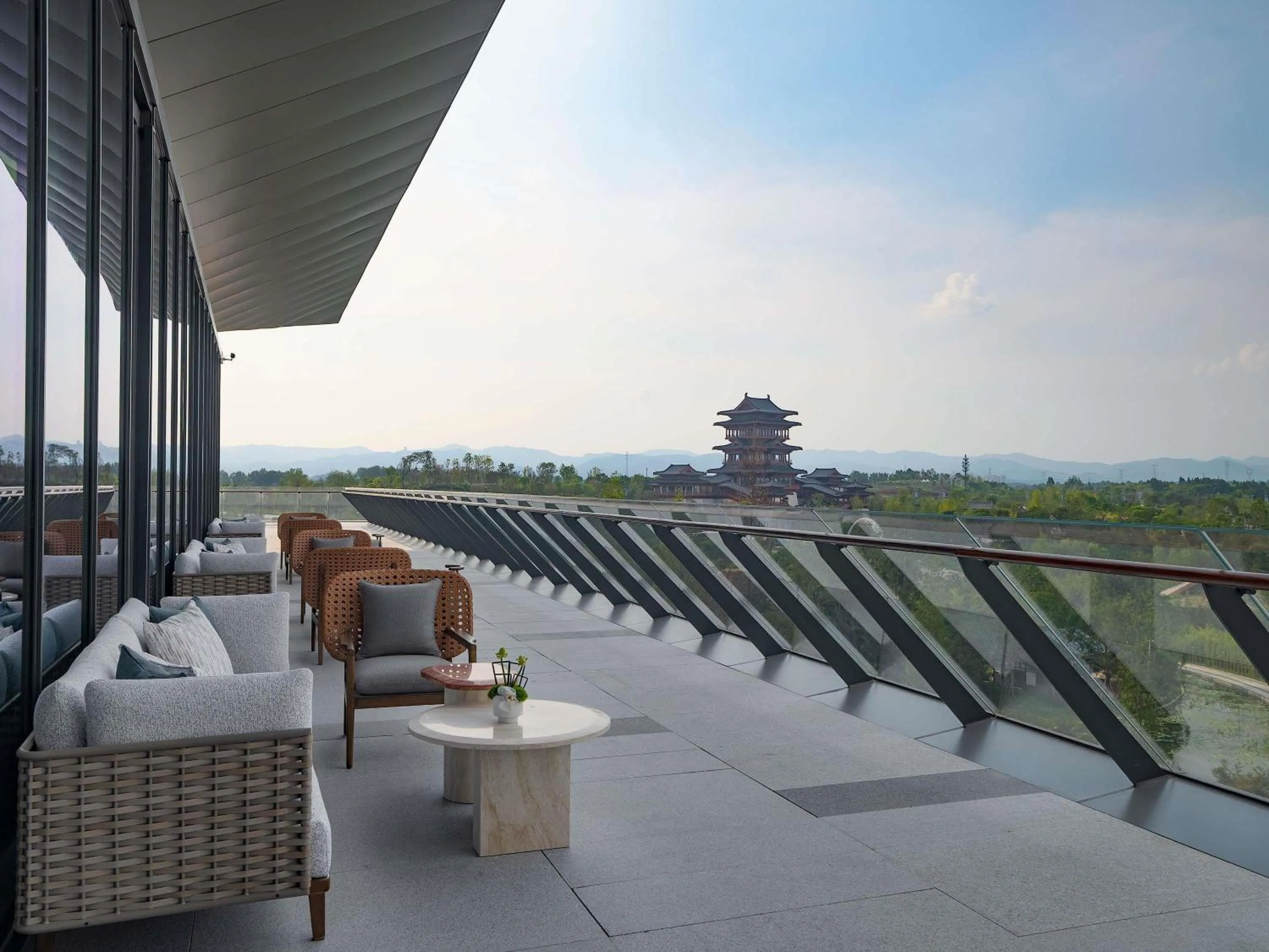 Restaurant/places to eat in Chengdu Expo Waterfall Hotel - MGallery Collection