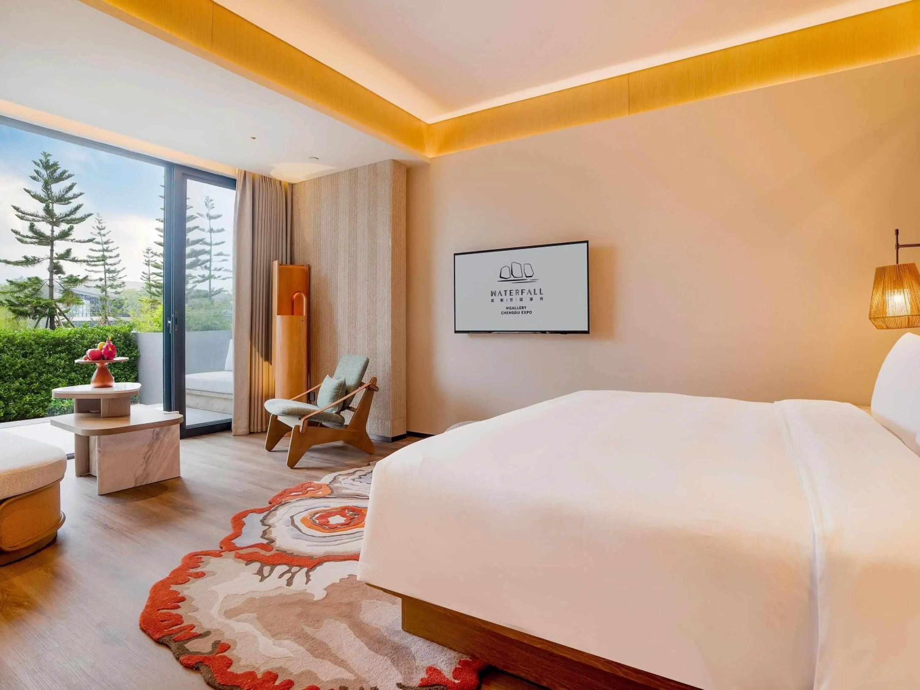 Bedroom, Bed in Chengdu Expo Waterfall Hotel - MGallery Collection