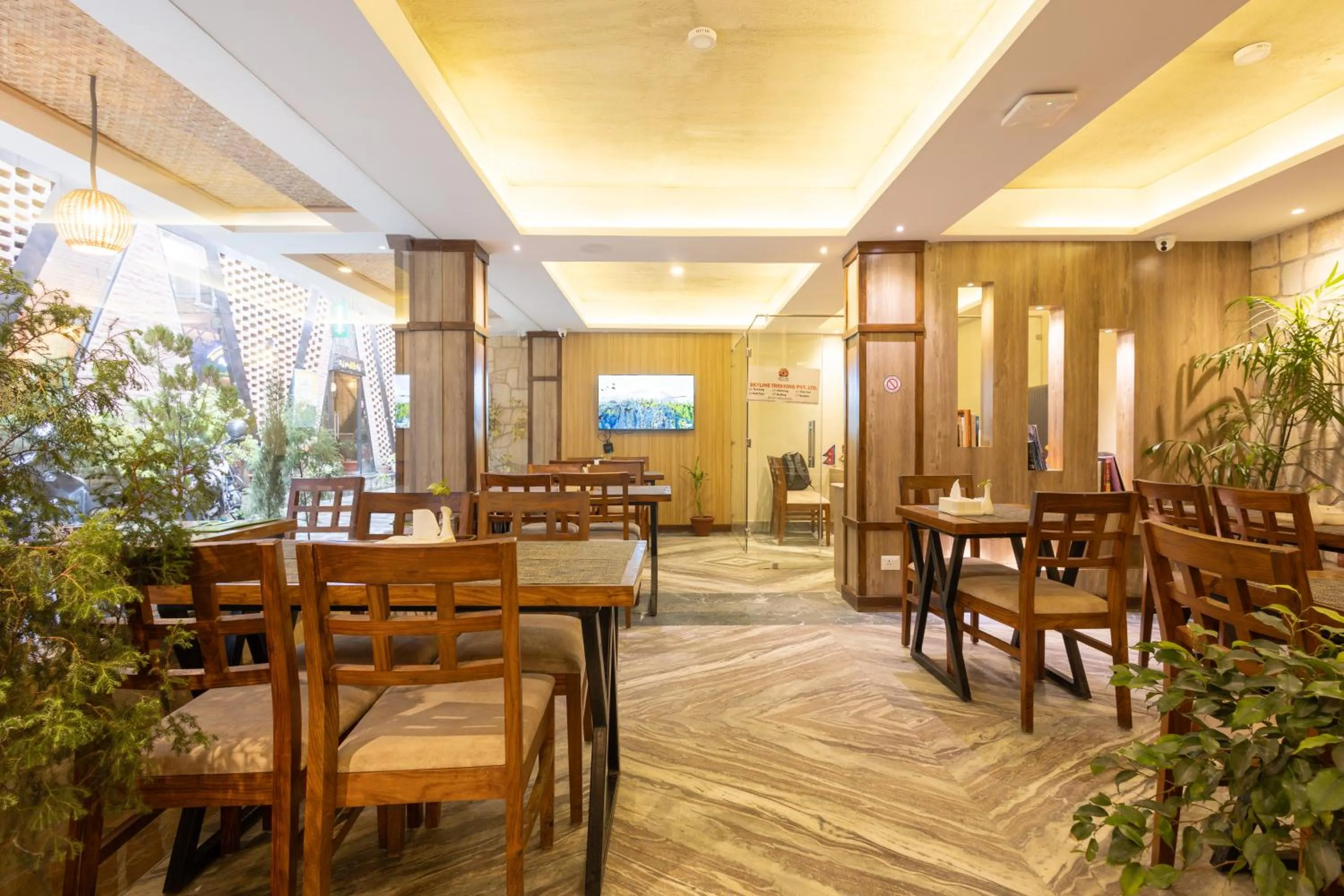 Restaurant/places to eat in Divya Boutique Inn