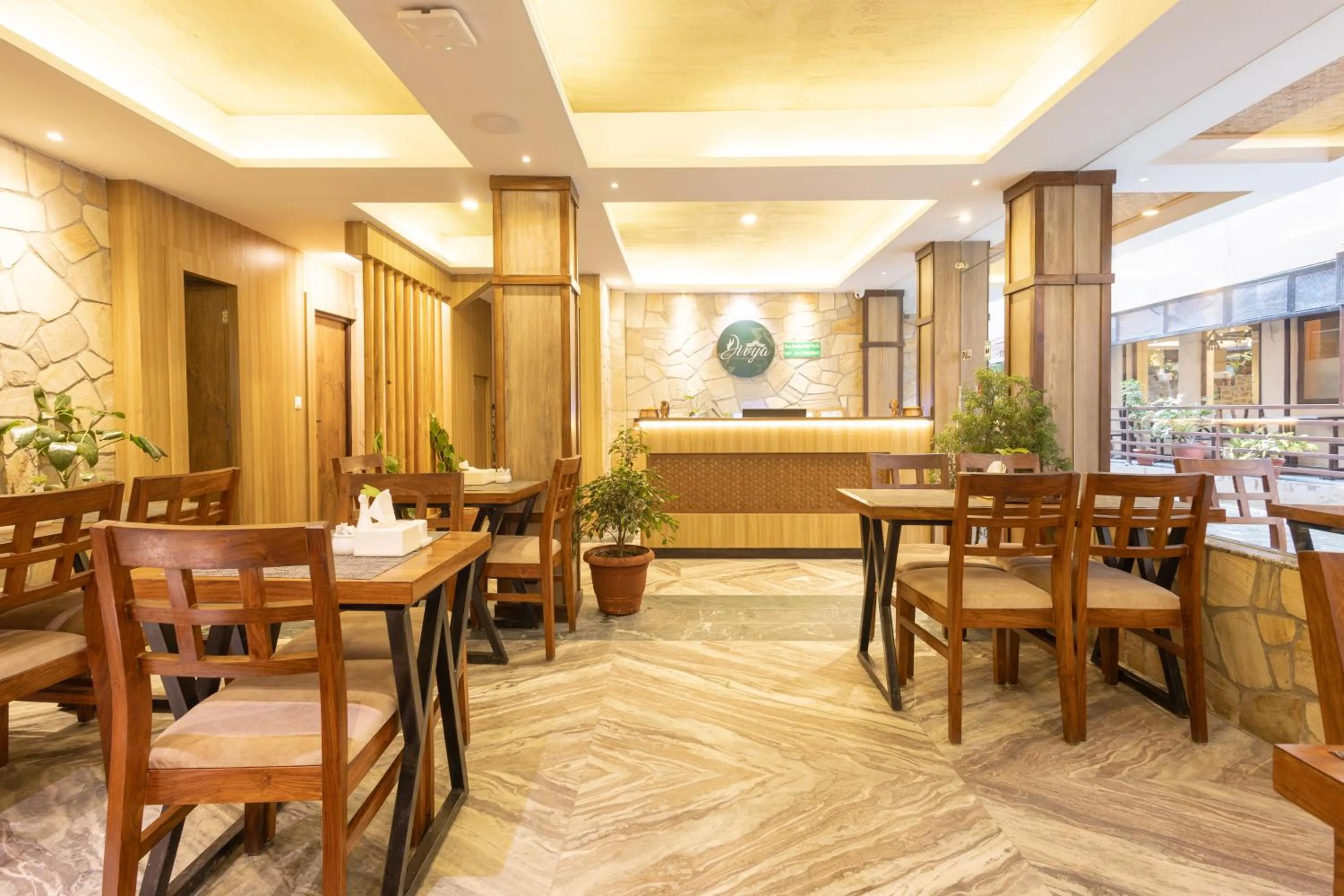 Restaurant/places to eat in Divya Boutique Inn