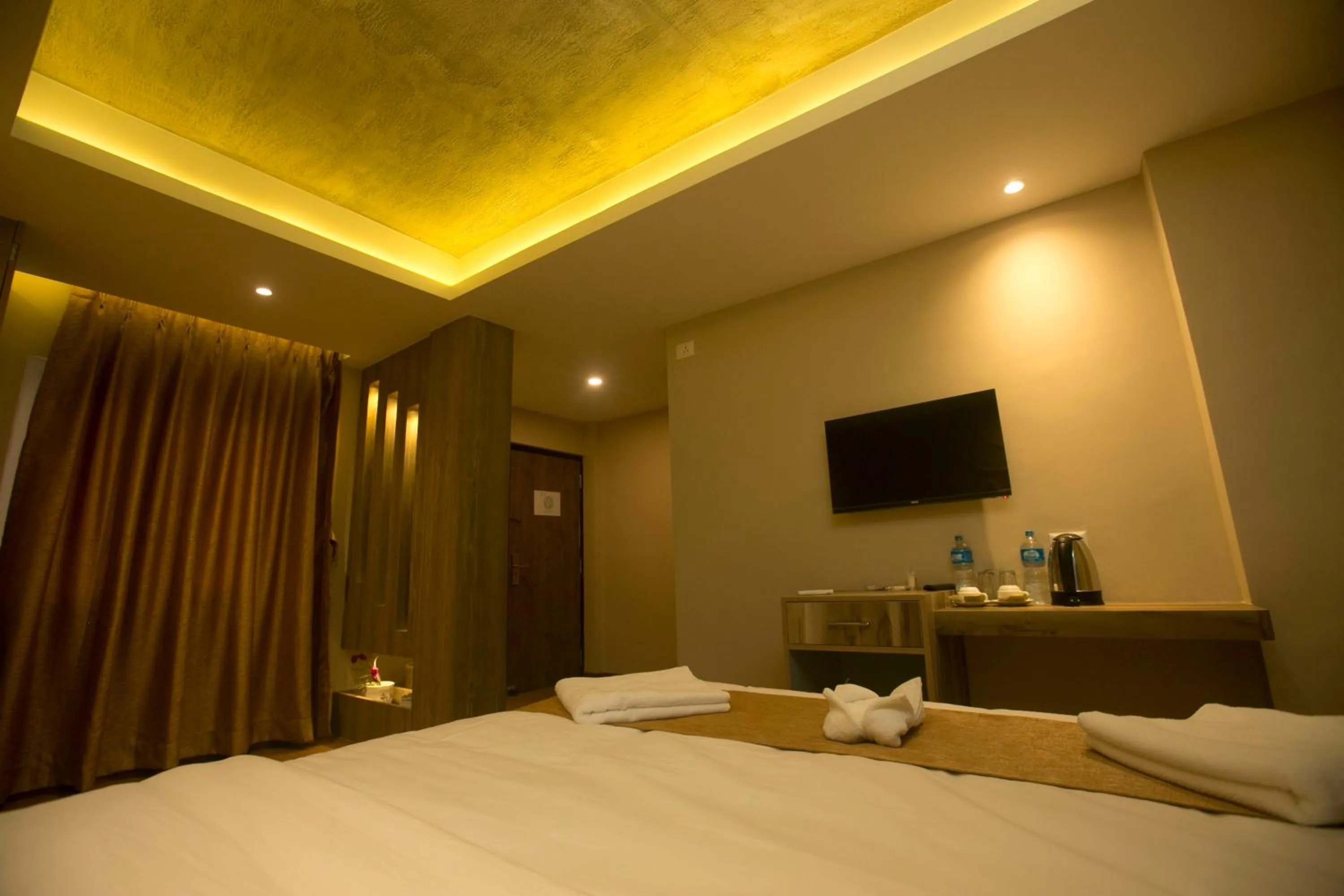 TV and multimedia, Bed in Divya Boutique Inn