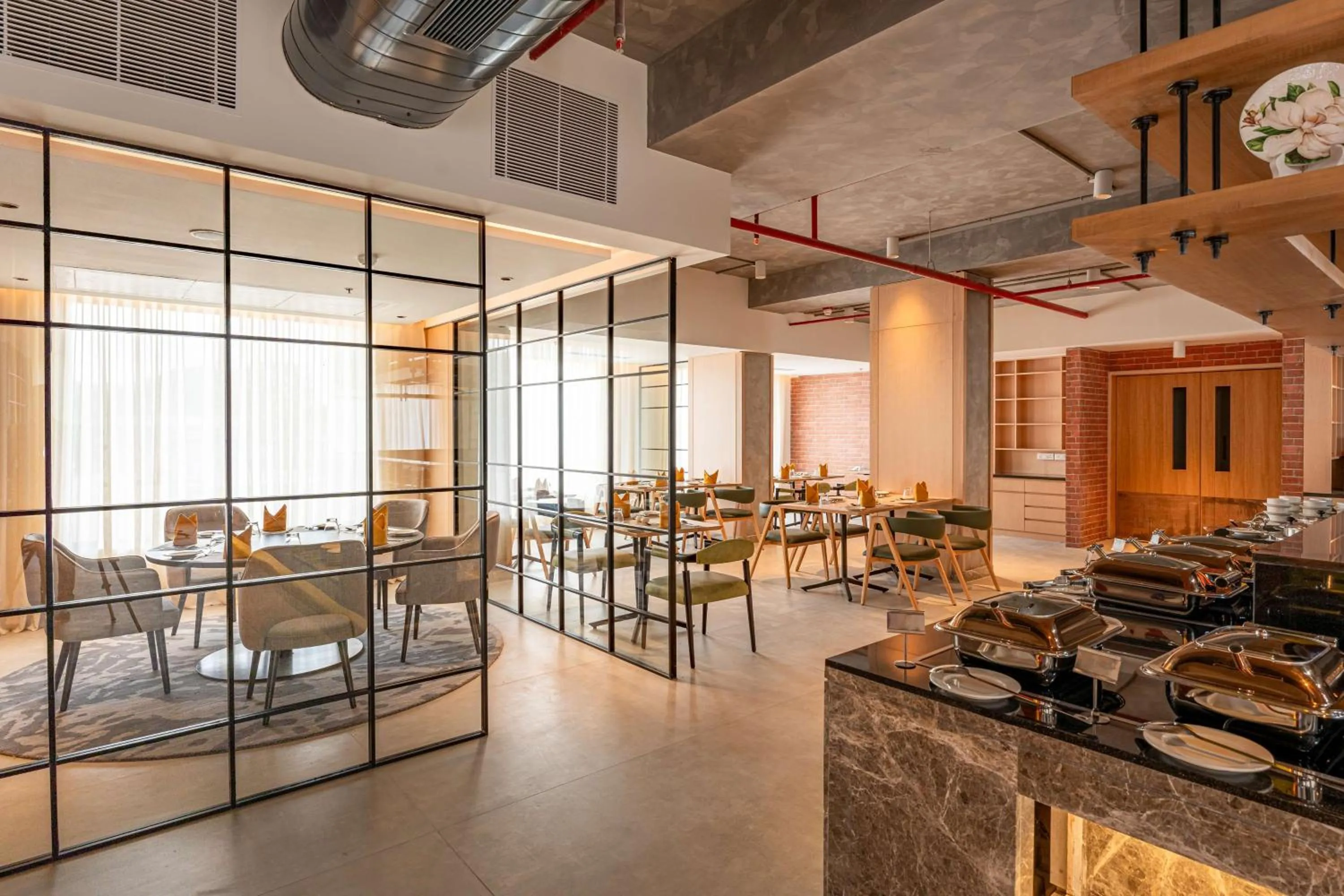 Restaurant/places to eat in Park Inn by Radisson Vellore