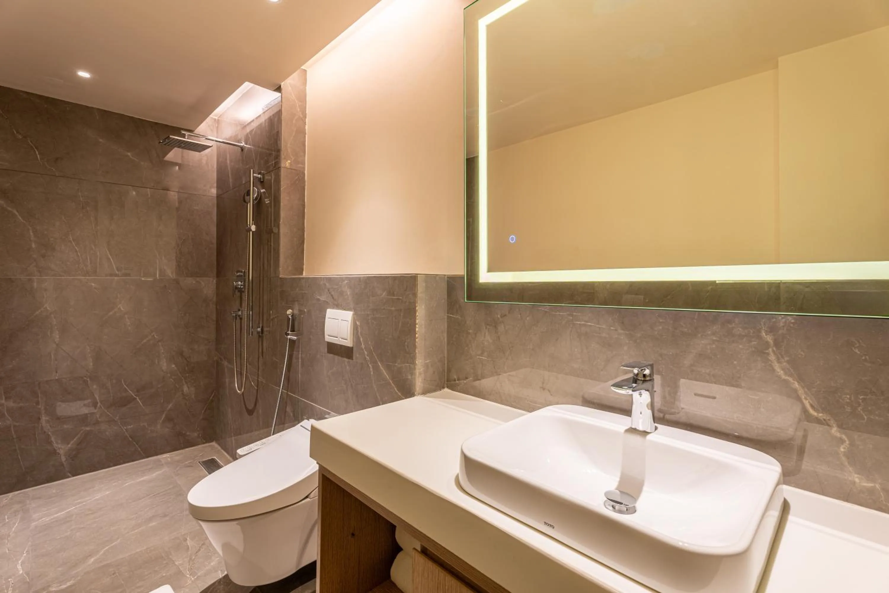Toilet in Park Inn by Radisson Vellore