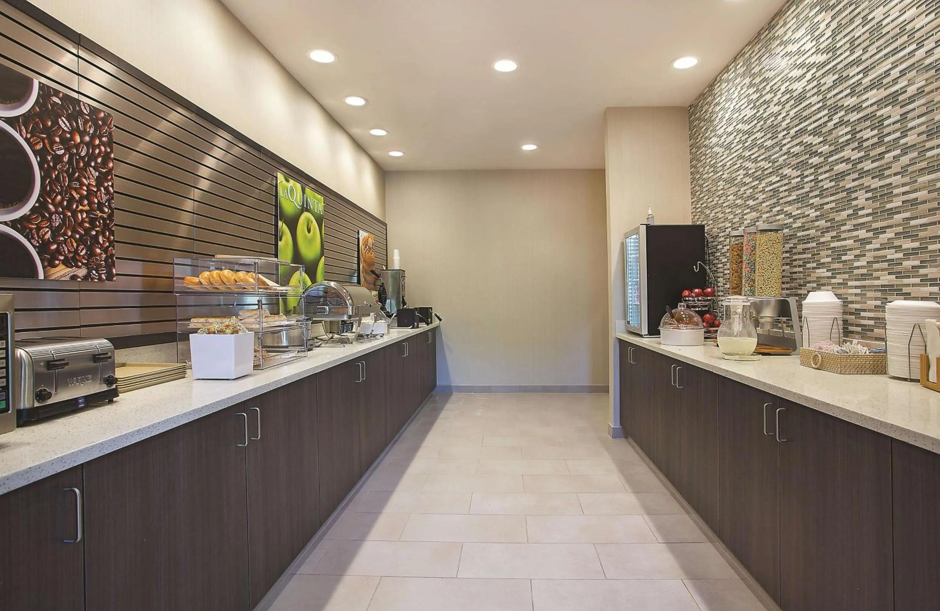 Restaurant/places to eat in La Quinta by Wyndham Chattanooga - Lookout Mtn