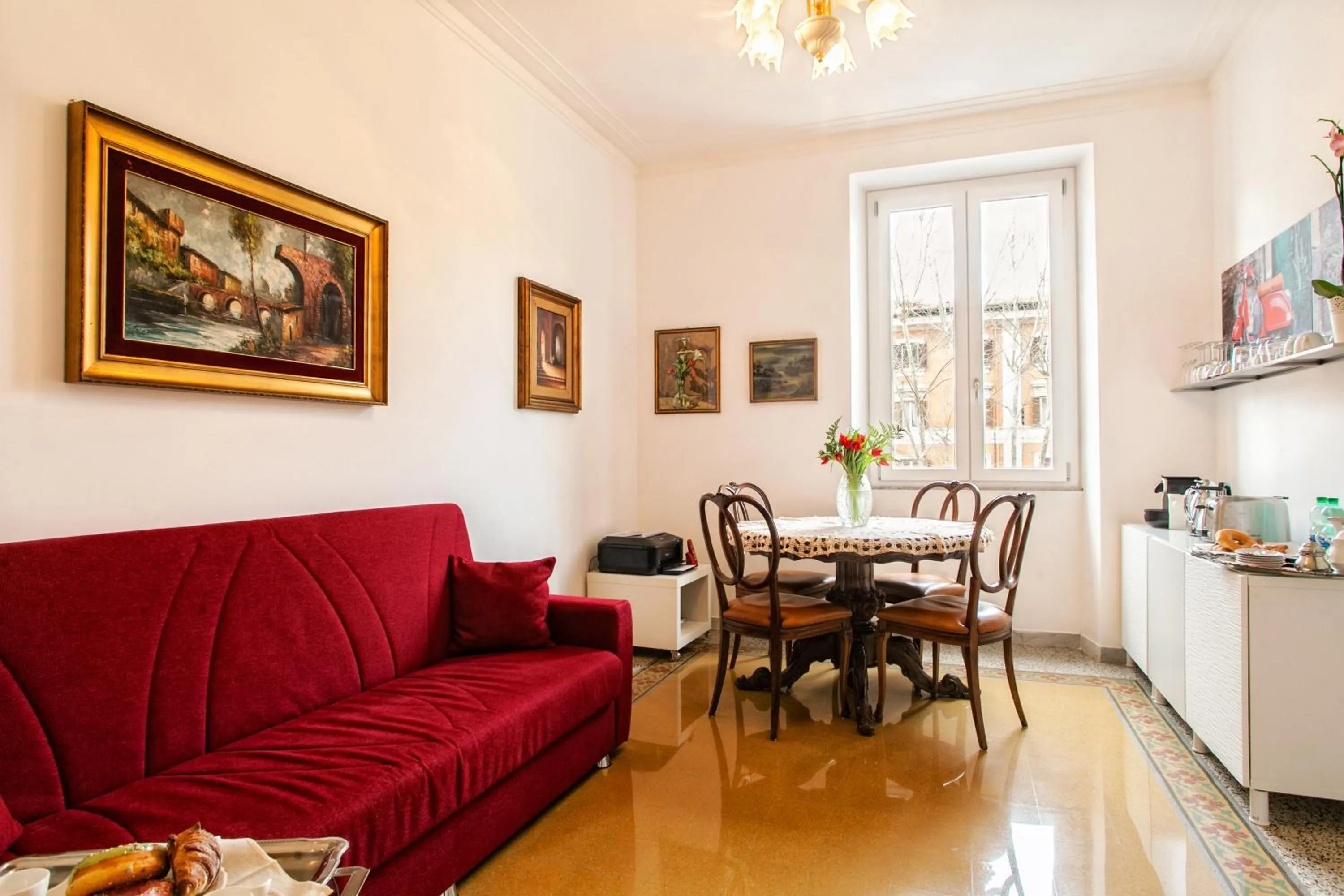 Property building in Vatica B&B Roma