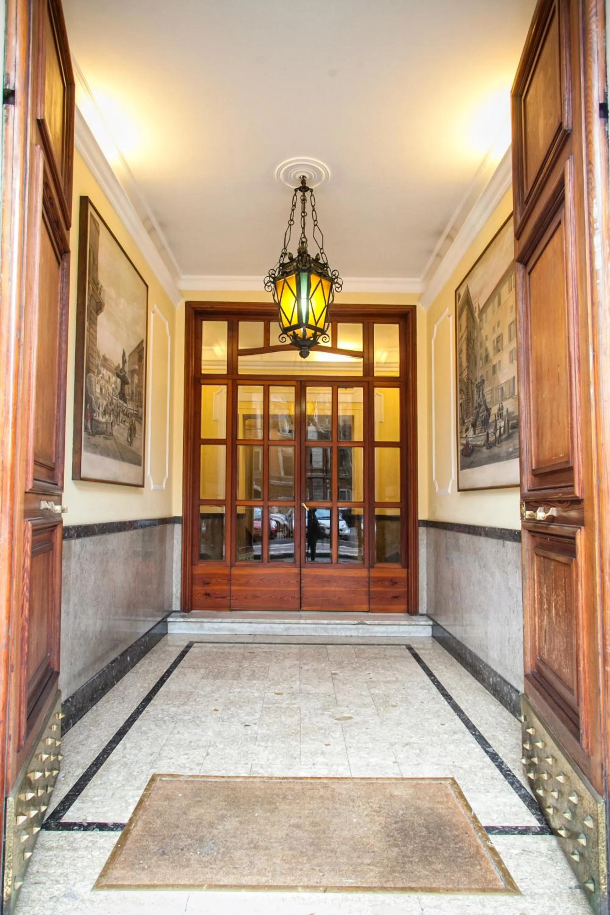 Facade/entrance in Vatica B&B Roma