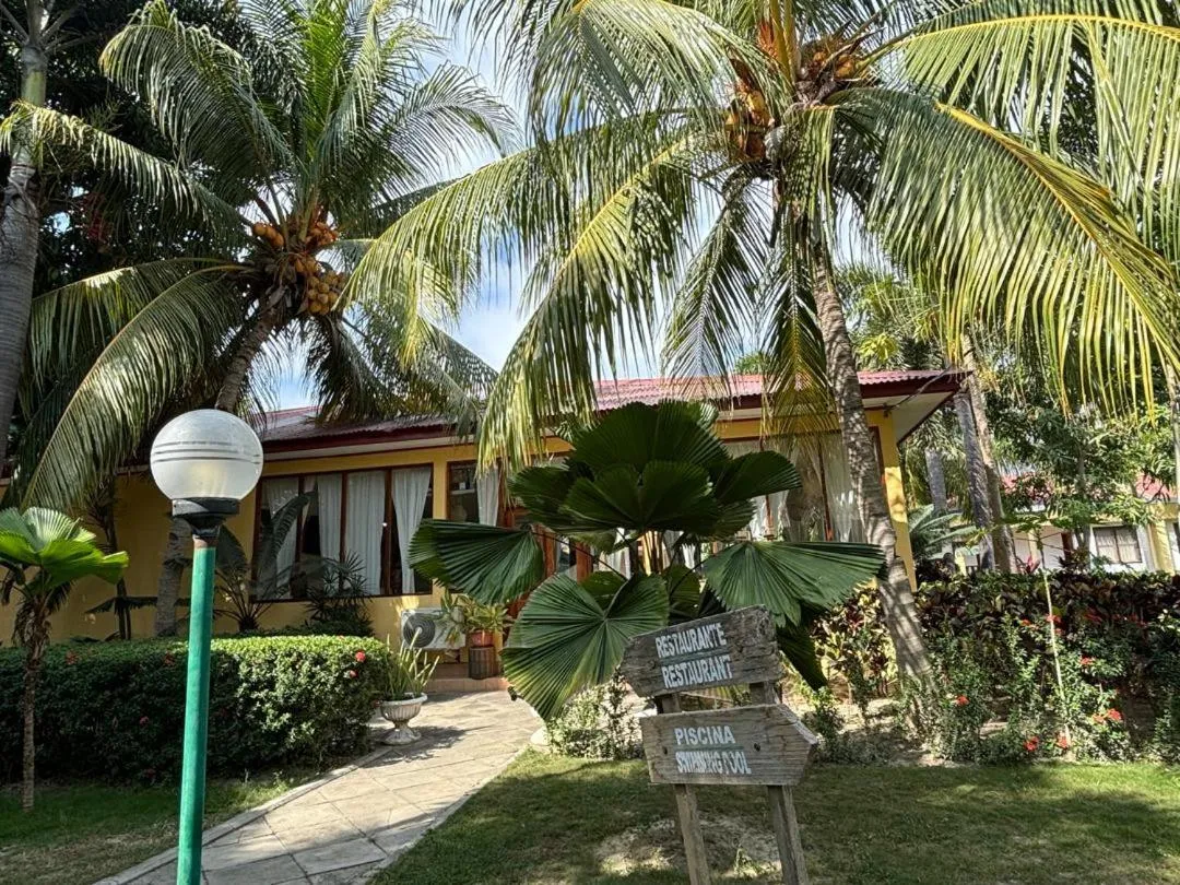 Garden in Palm Malinamoc Hotel