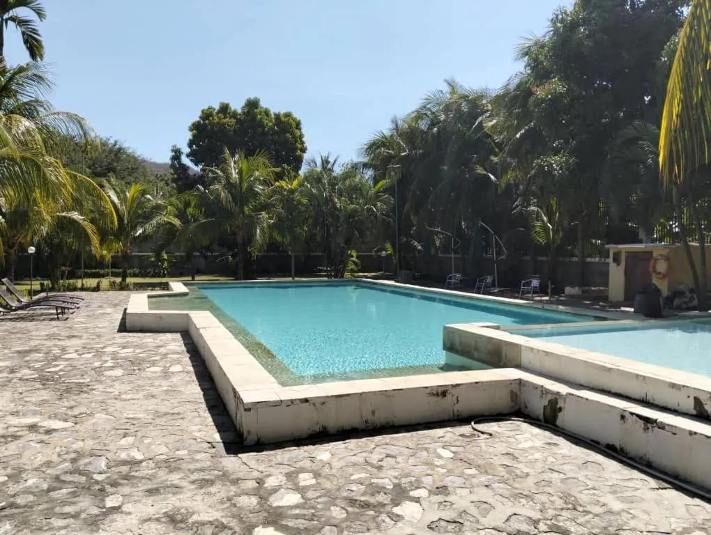 Swimming pool in Palm Malinamoc Hotel