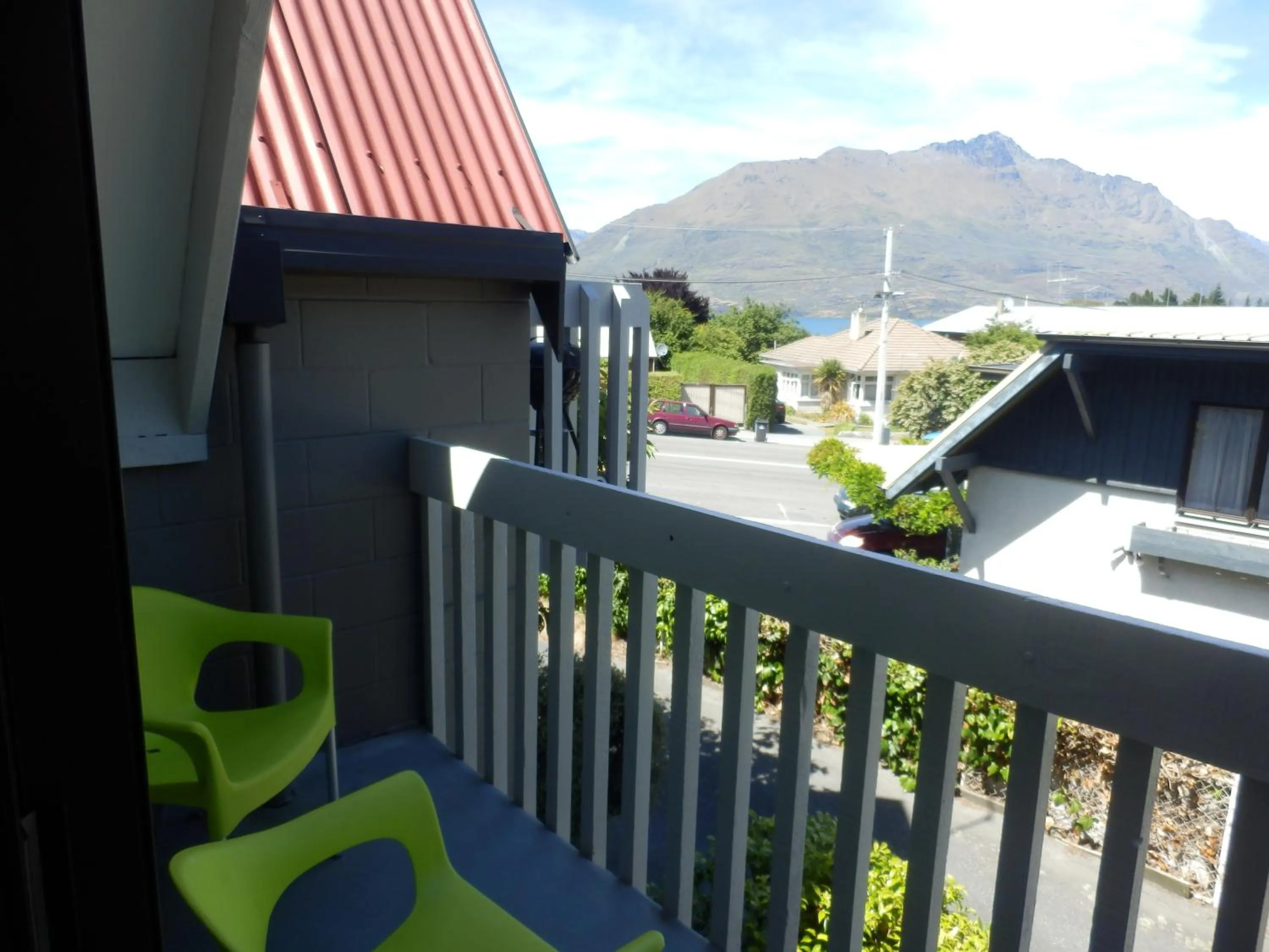 Facade/entrance in Wakatipu View Apartments