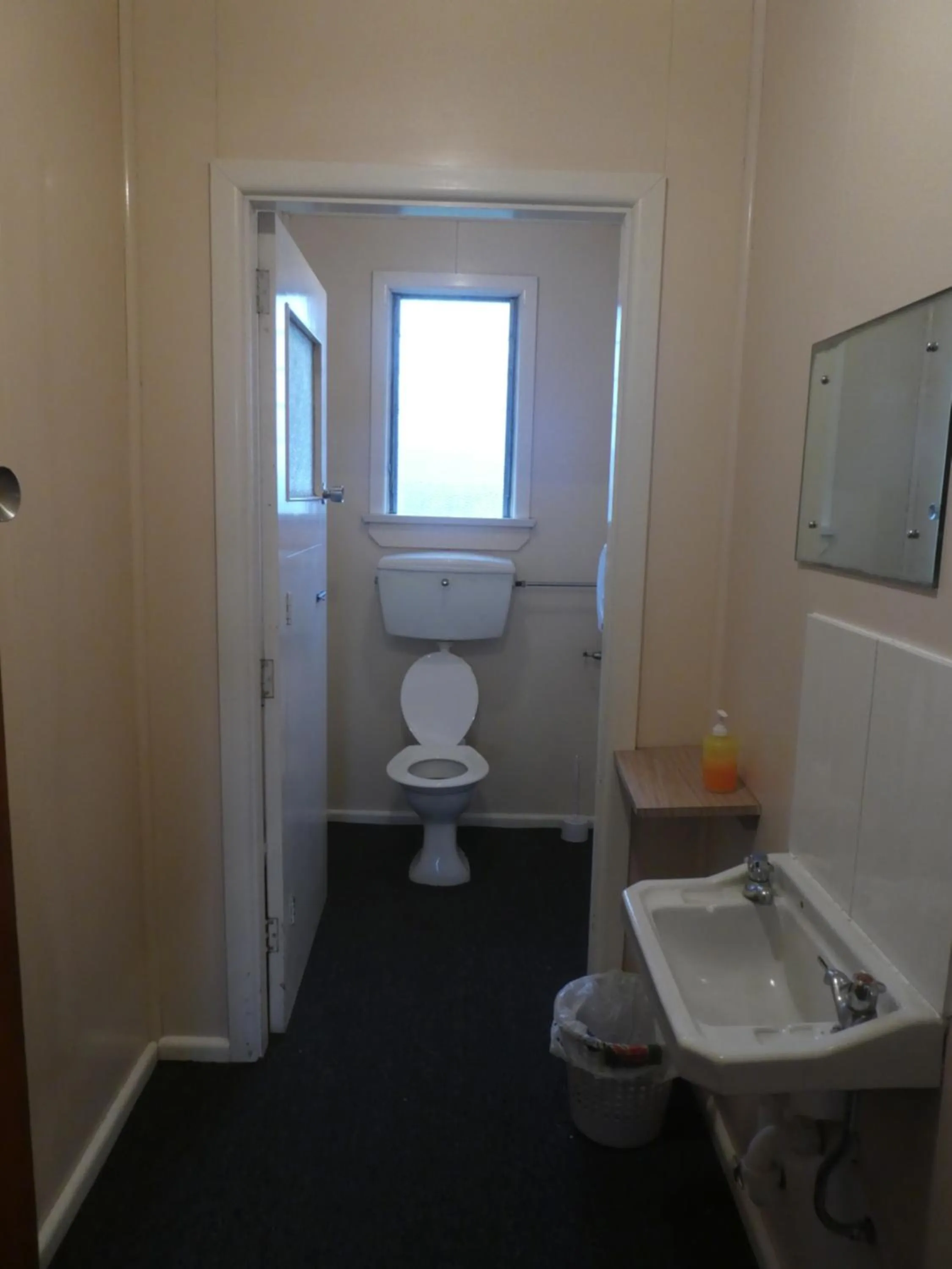 Thomas's Catlins Lodge and Camp Ground