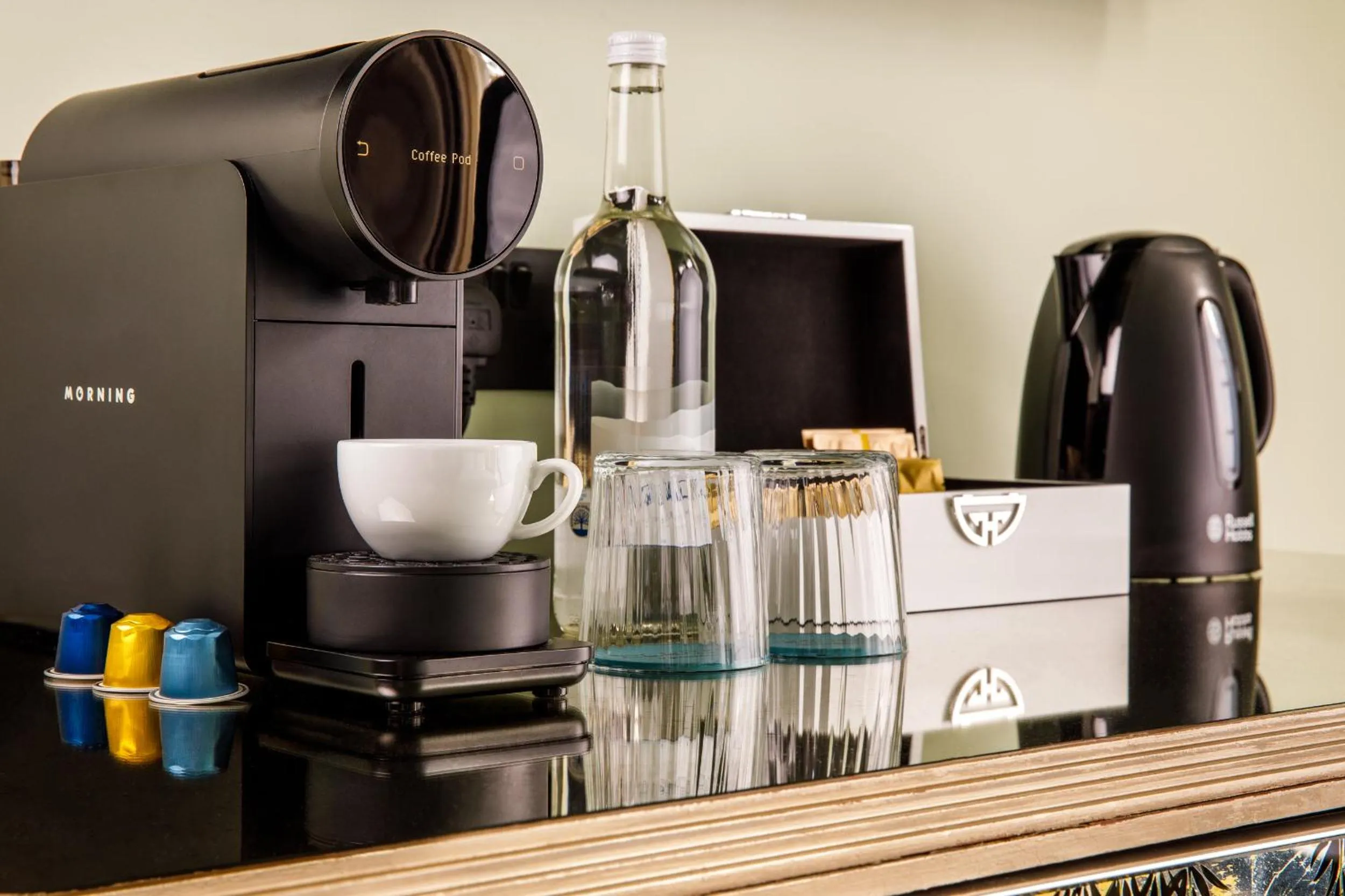 Coffee/tea facilities in Ellen Kensington