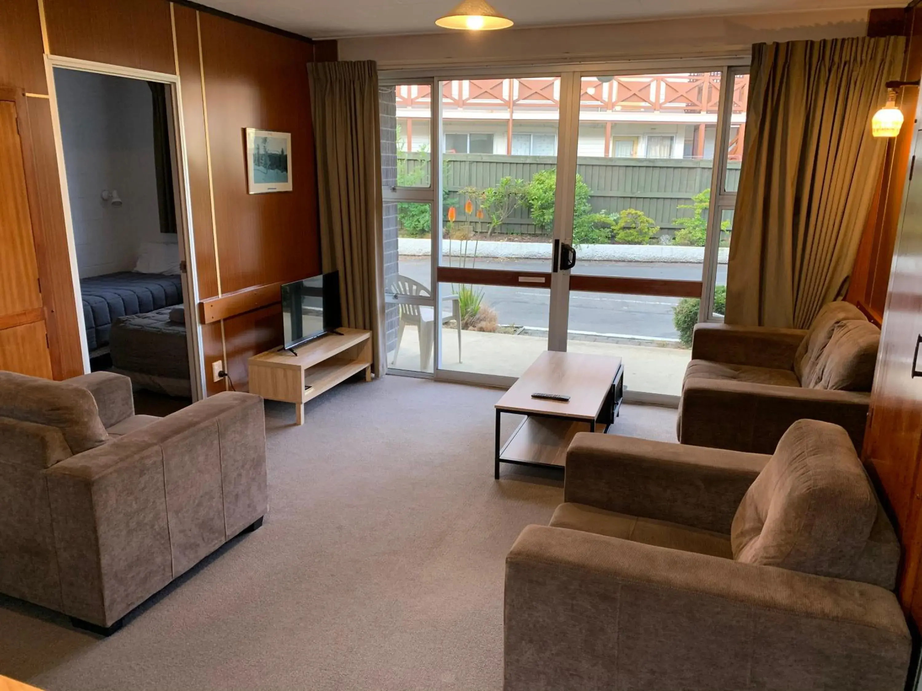 Family Apartment in Cumberland Motel Family Apartment in Cumberland Motel