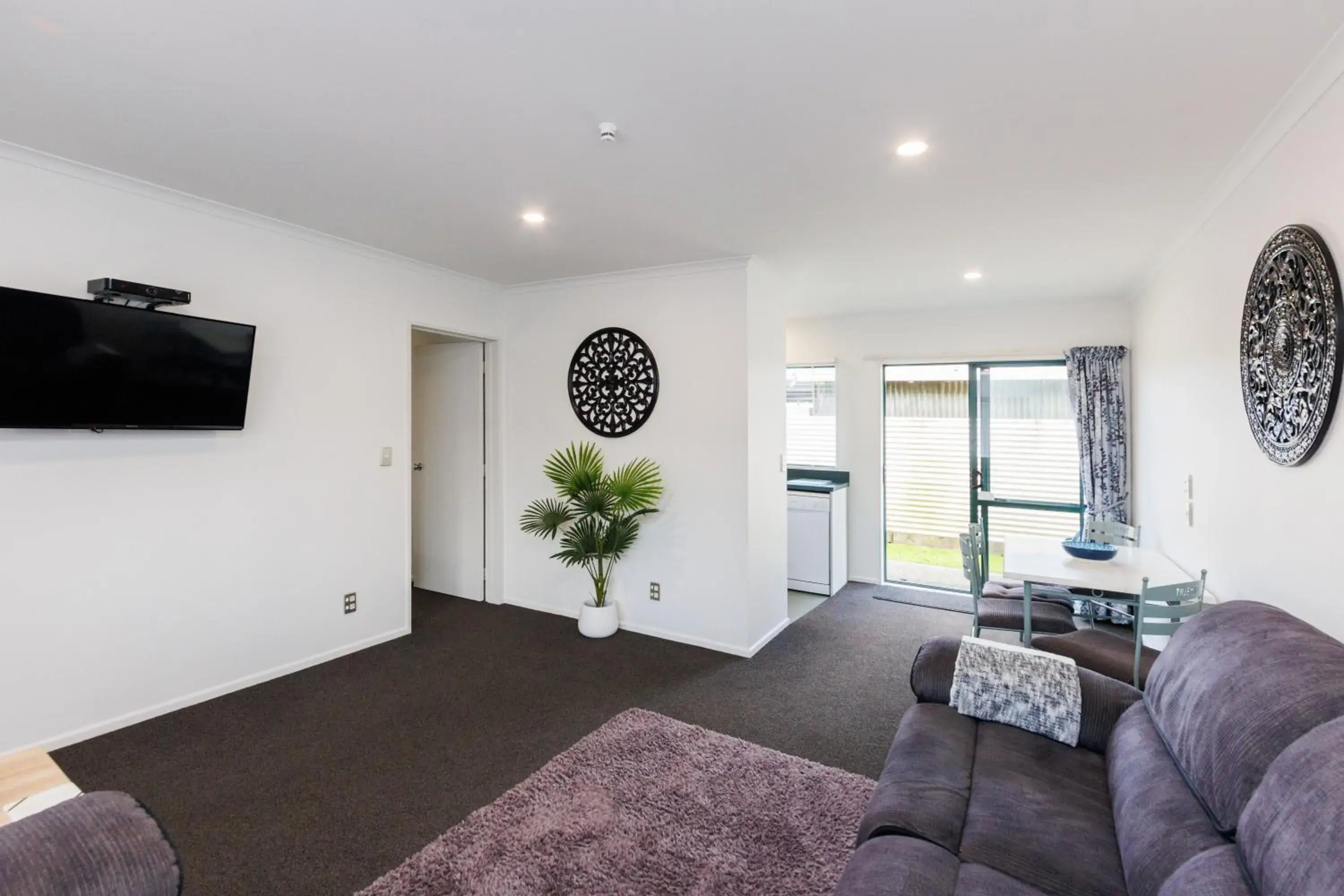 Two-Bedroom Apartment - Ground Floor in Camelot Motor Lodge and Conference Centre Two-Bedroom Apartment - Ground Floor in Camelot Motor Lodge and Conference Centre