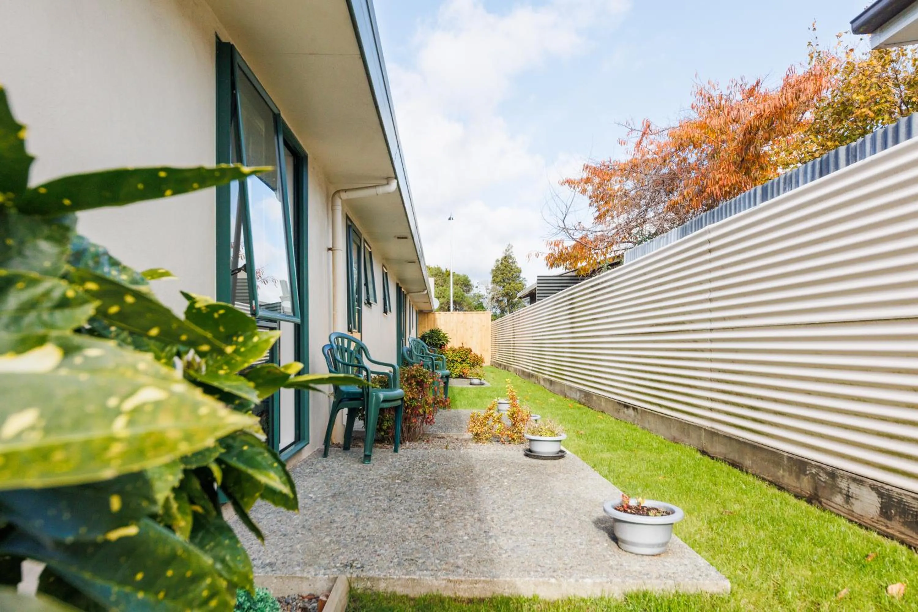 Patio in Camelot Motor Lodge and Conference Centre