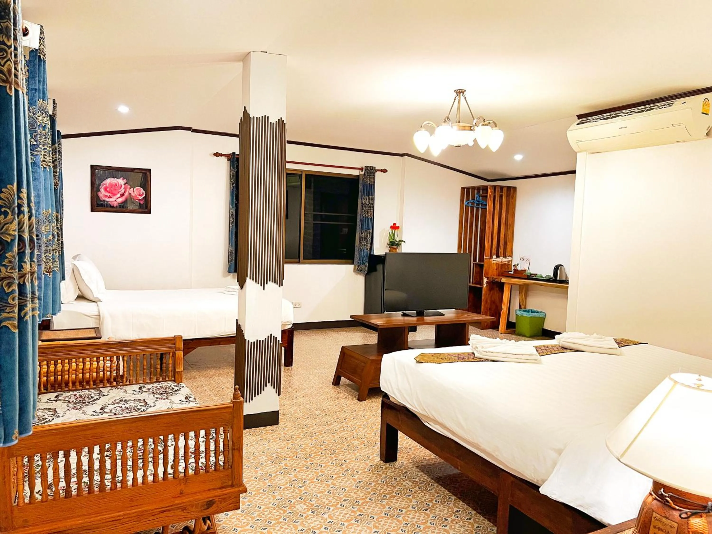 Bed in Somwang Boutique Hotel