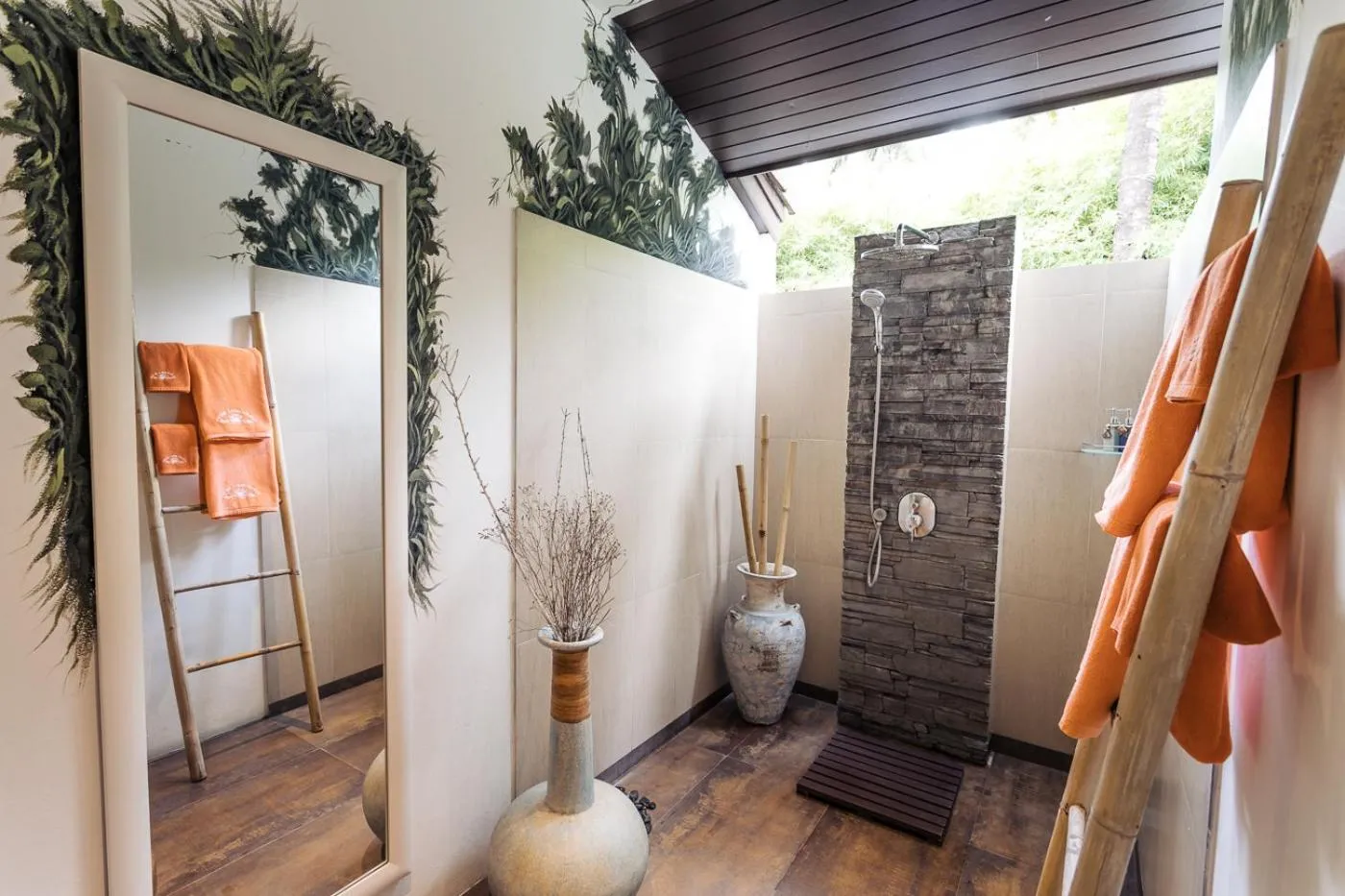 Shower in Khwan Beach Resort - Luxury Glamping and Pool Villas Samui - Adults Only - SHA Extra Plus