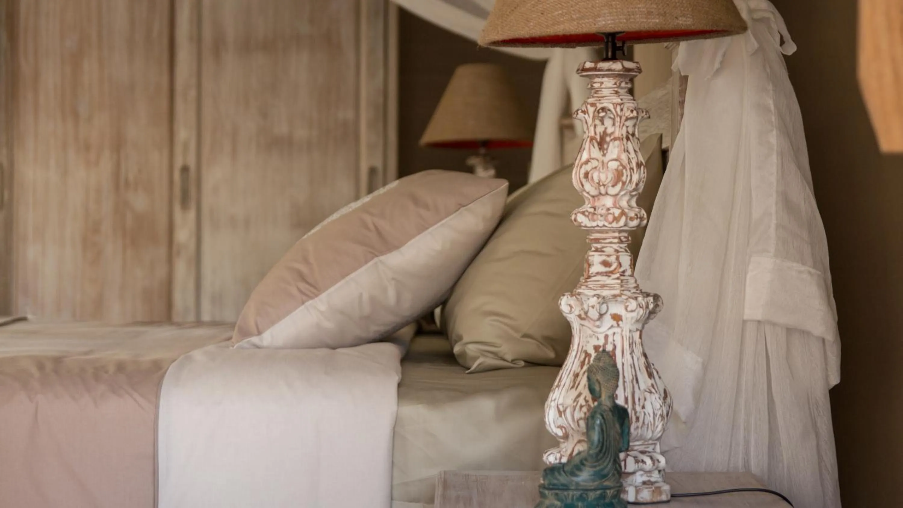 Bed in Khwan Beach Resort - Luxury Glamping and Pool Villas Samui - Adults Only - SHA Extra Plus