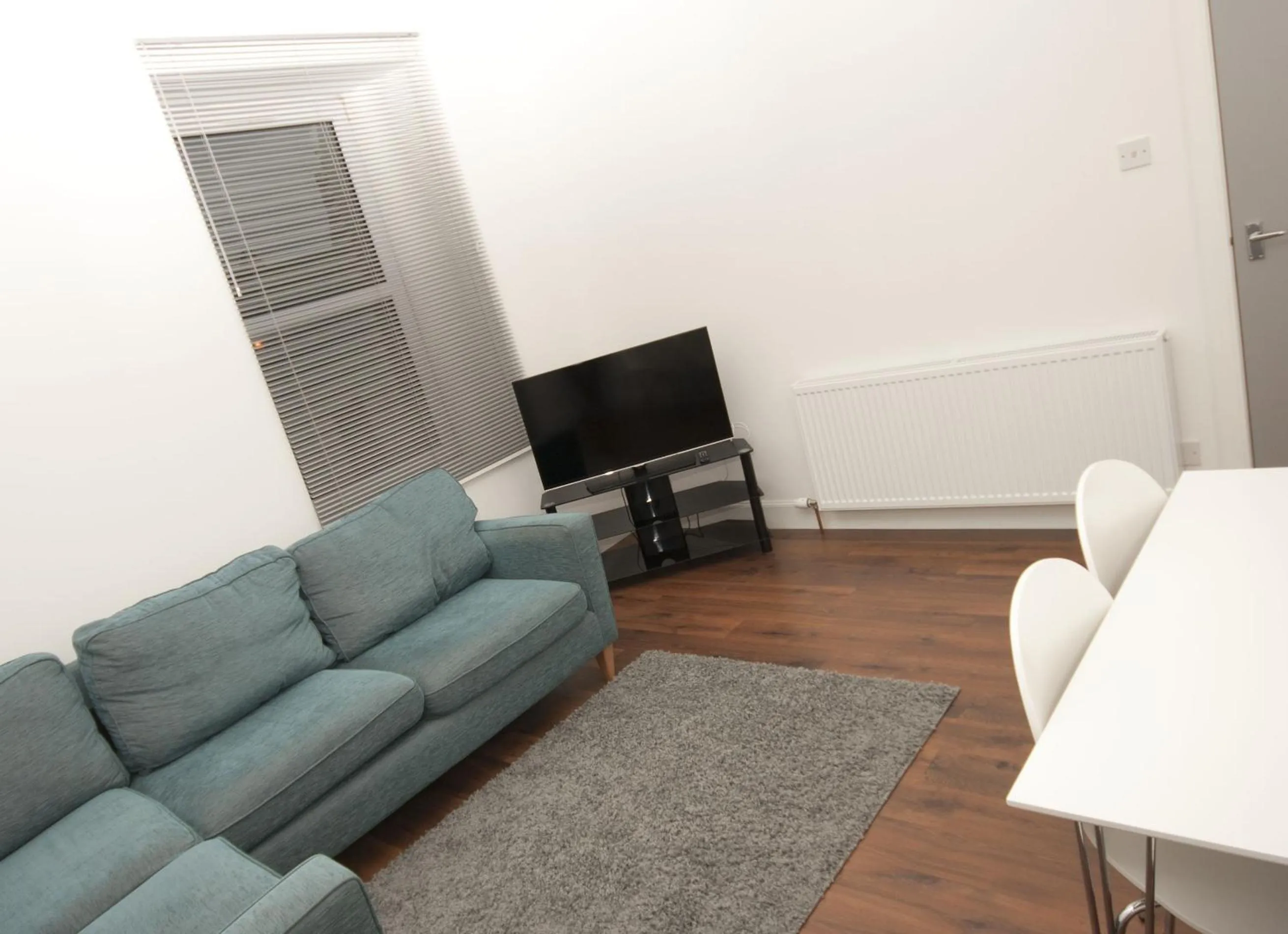 Living room in Aberdeen Serviced Apartments: Charlotte street