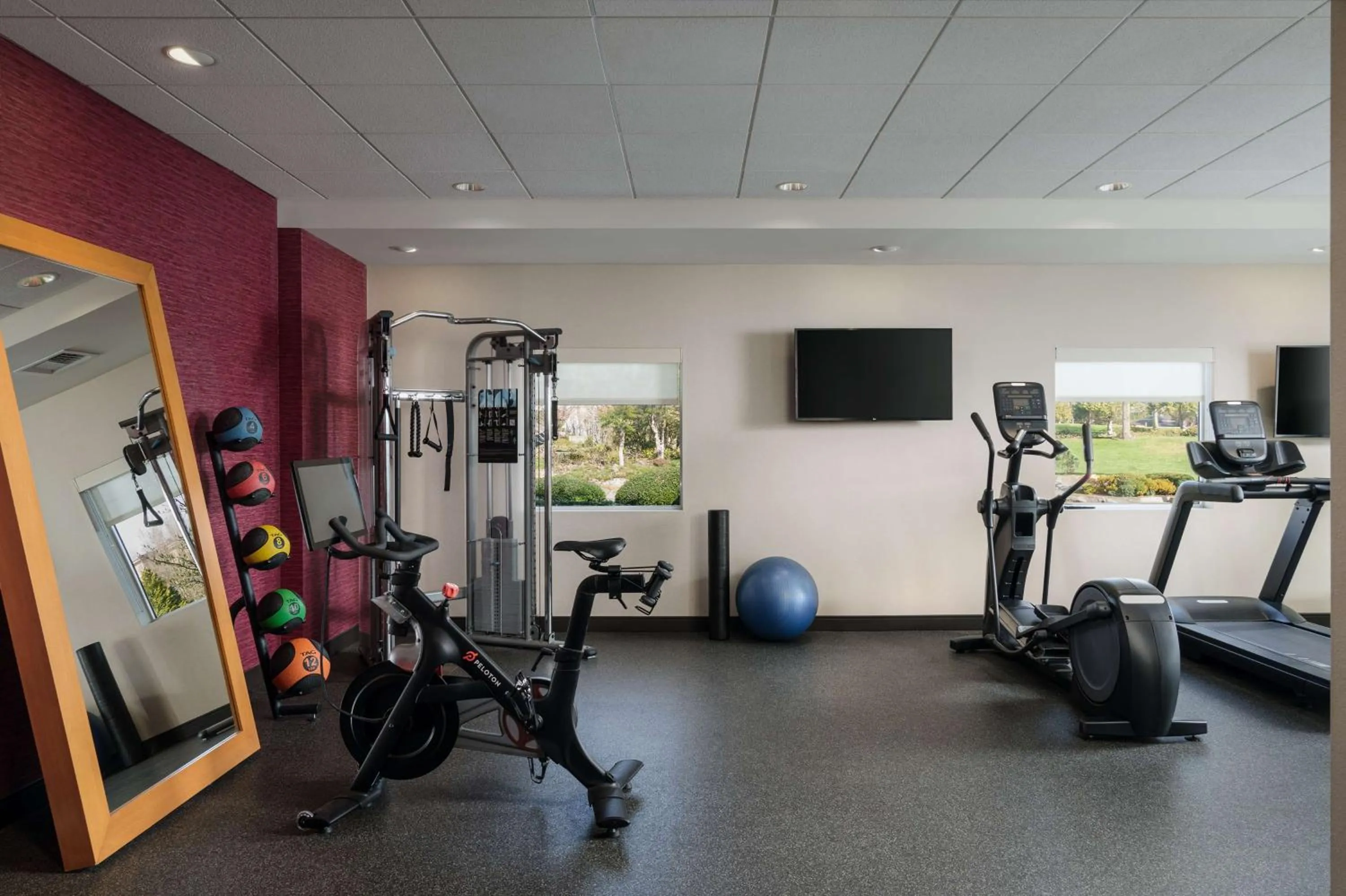 Fitness centre/facilities in Home2 Suites by Hilton Bellingham