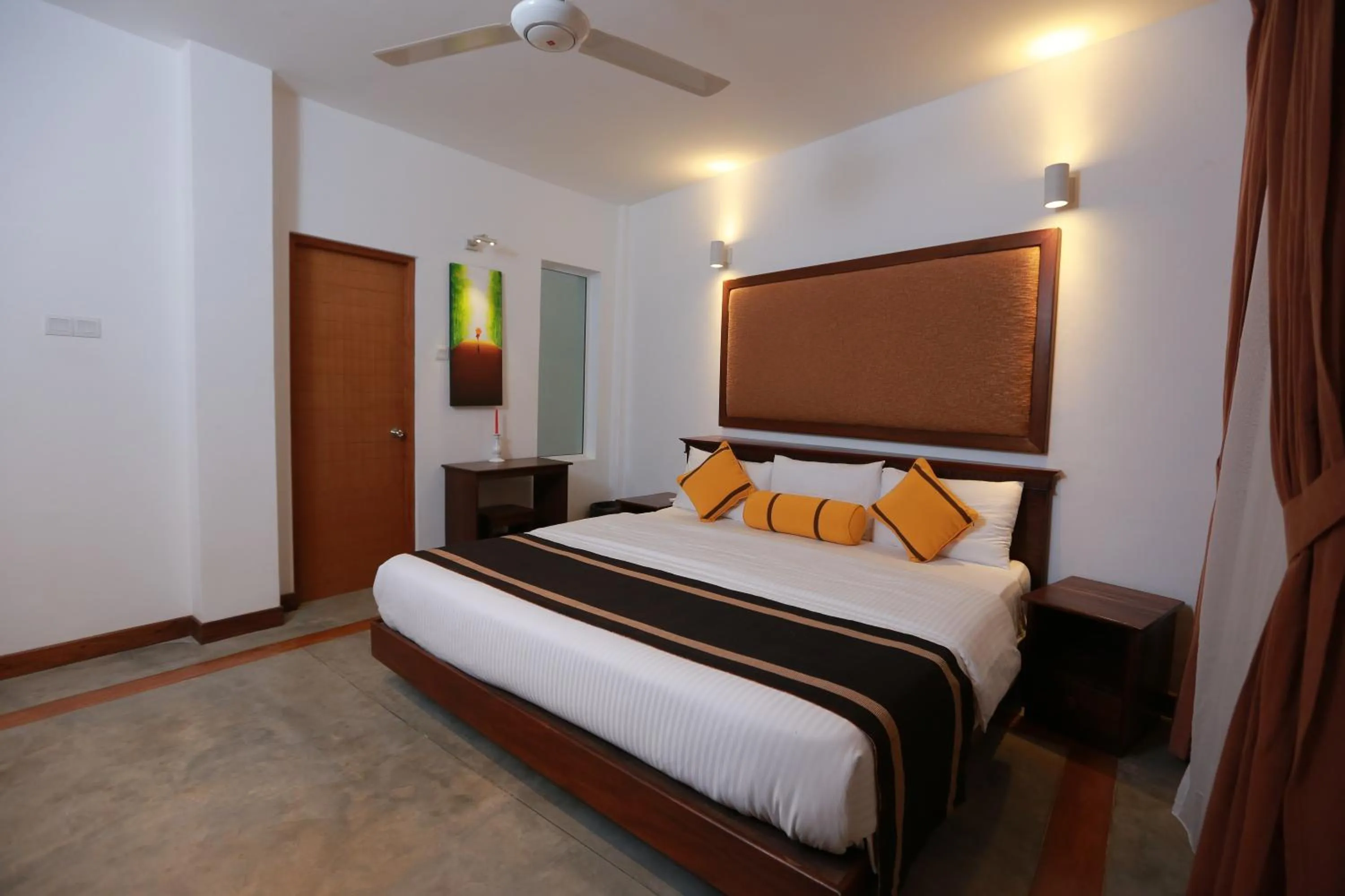 Bedroom, Bed in Refresh Hotel Hikkaduwa
