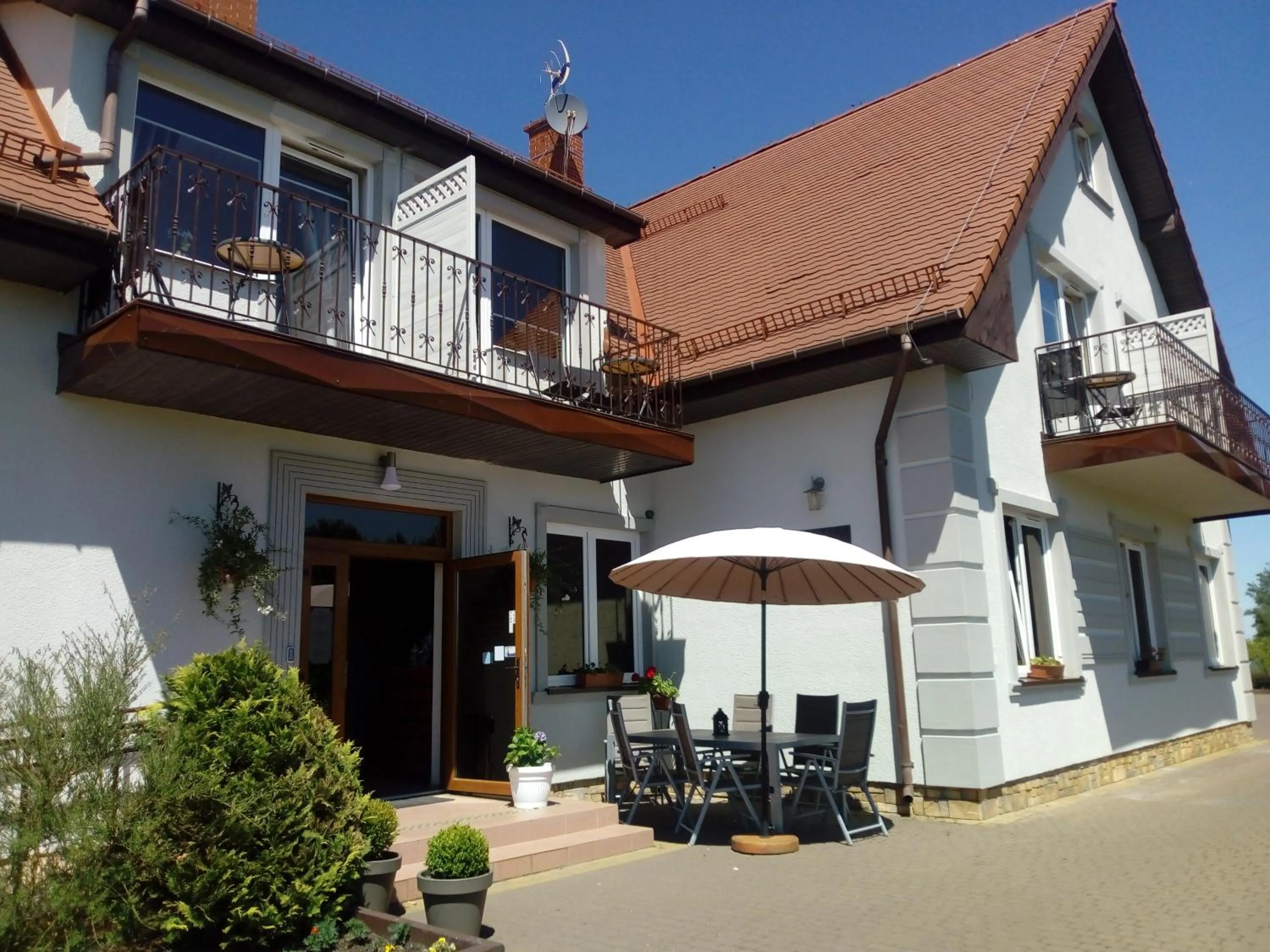 Property building in Artemis