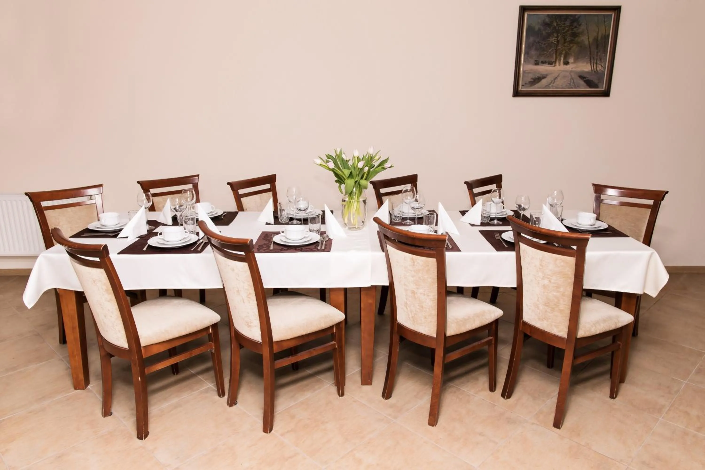 Dining area in Artemis