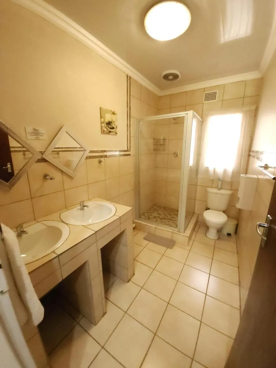 Shower in Rusplek Guesthouse and Conference Centre