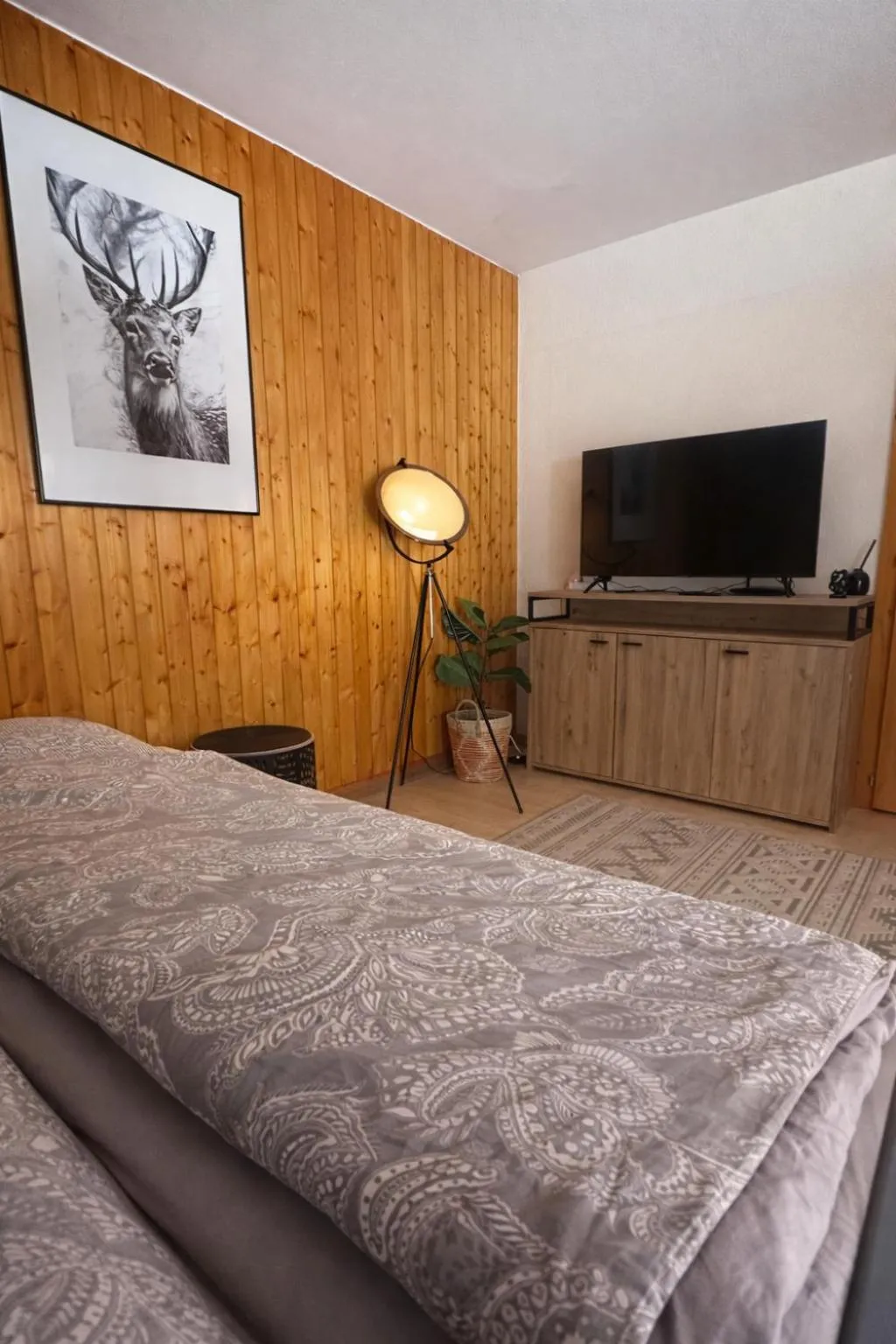 Bed in Appartement central Free Parking