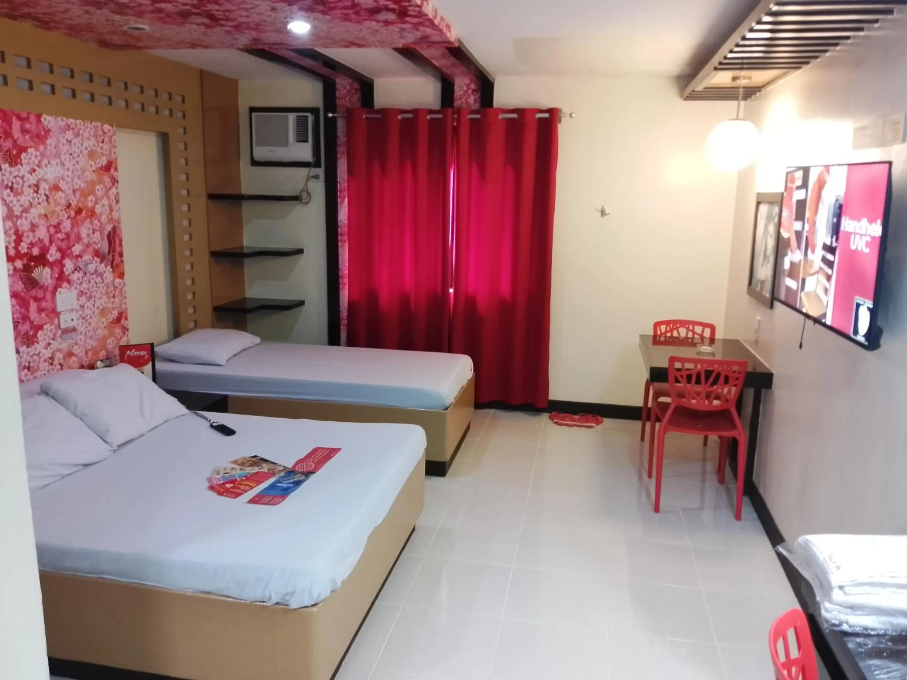 Photo of the whole room, Bed in Hotel Sogo - EDSA, Pasay Harrison