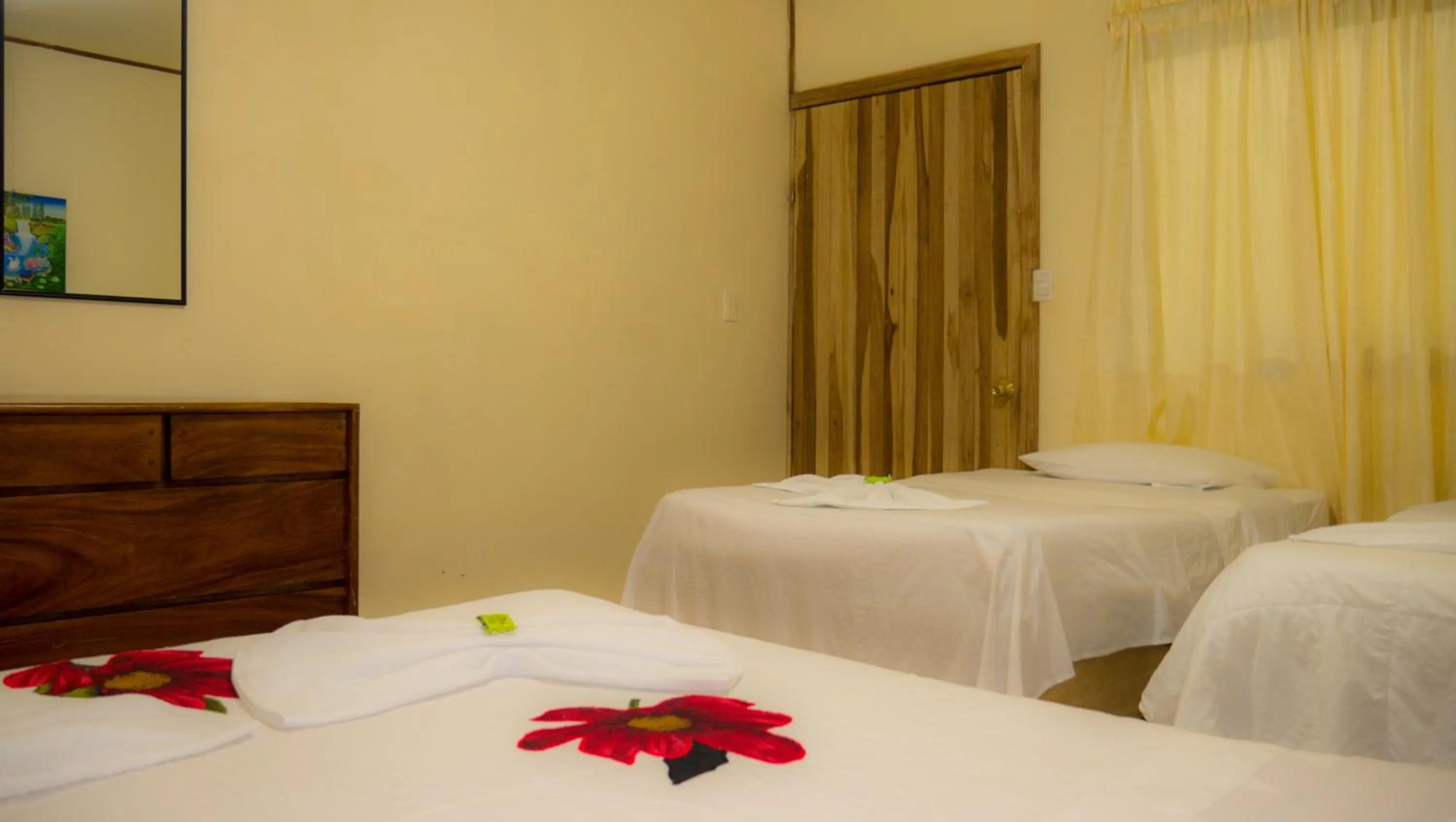 Bed in Monte Los Lirios Lodge