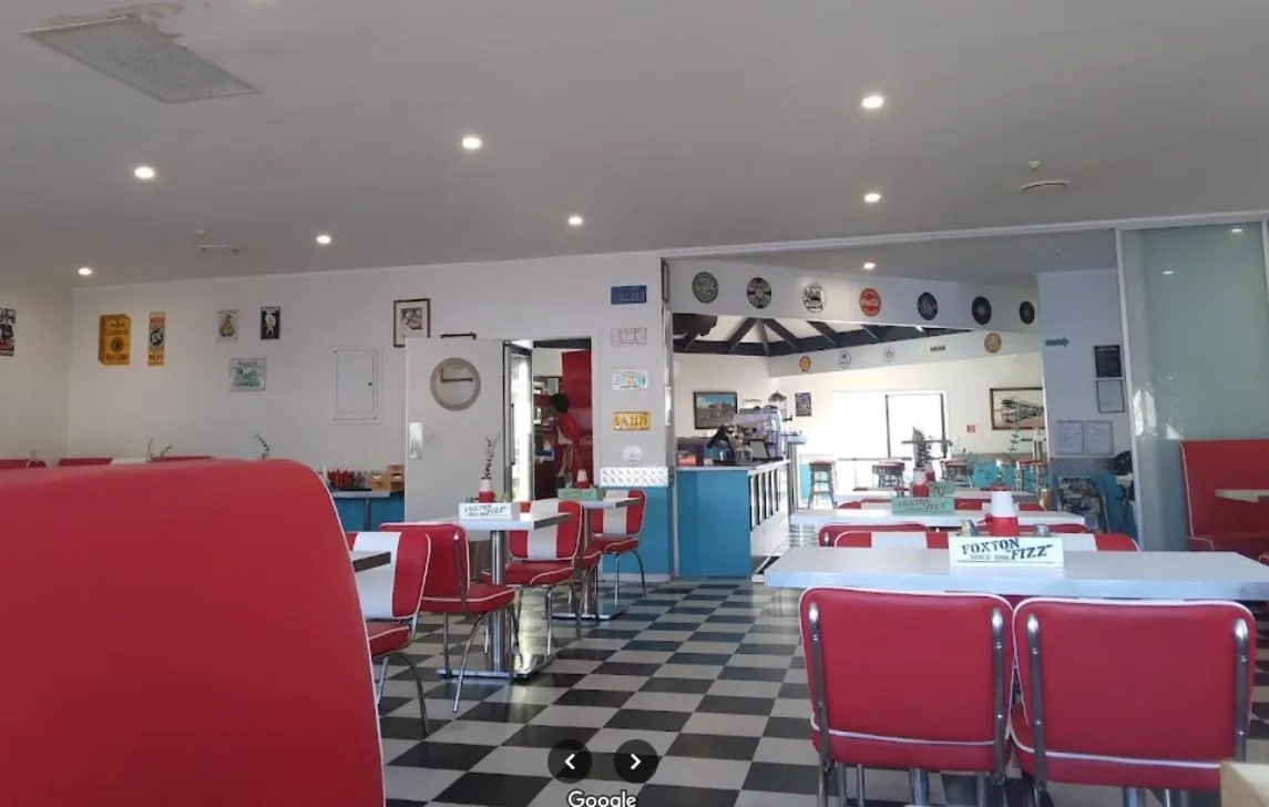 Restaurant/places to eat in Stag Park Accommodation