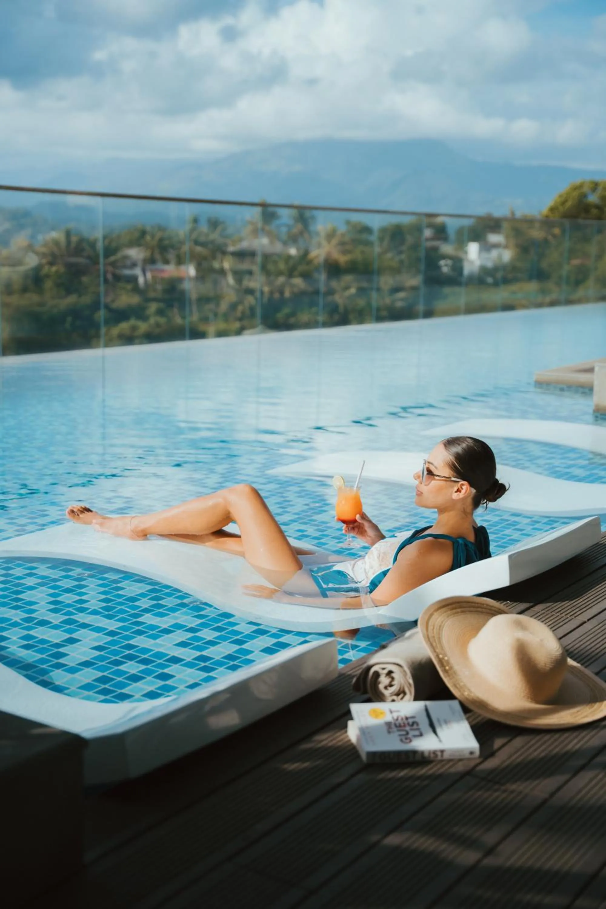 Day in Kandy Myst by Cinnamon