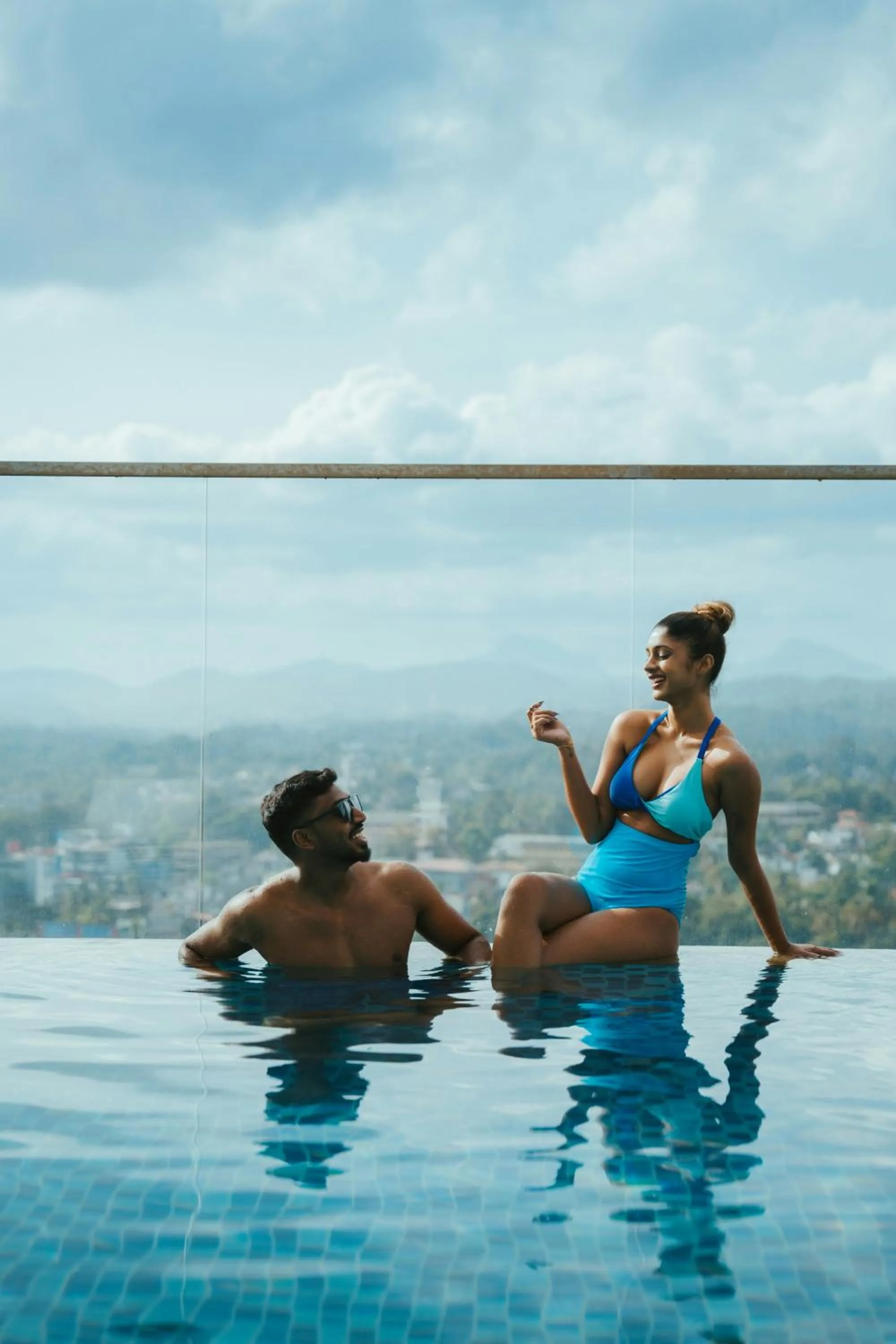 Swimming pool in Kandy Myst by Cinnamon