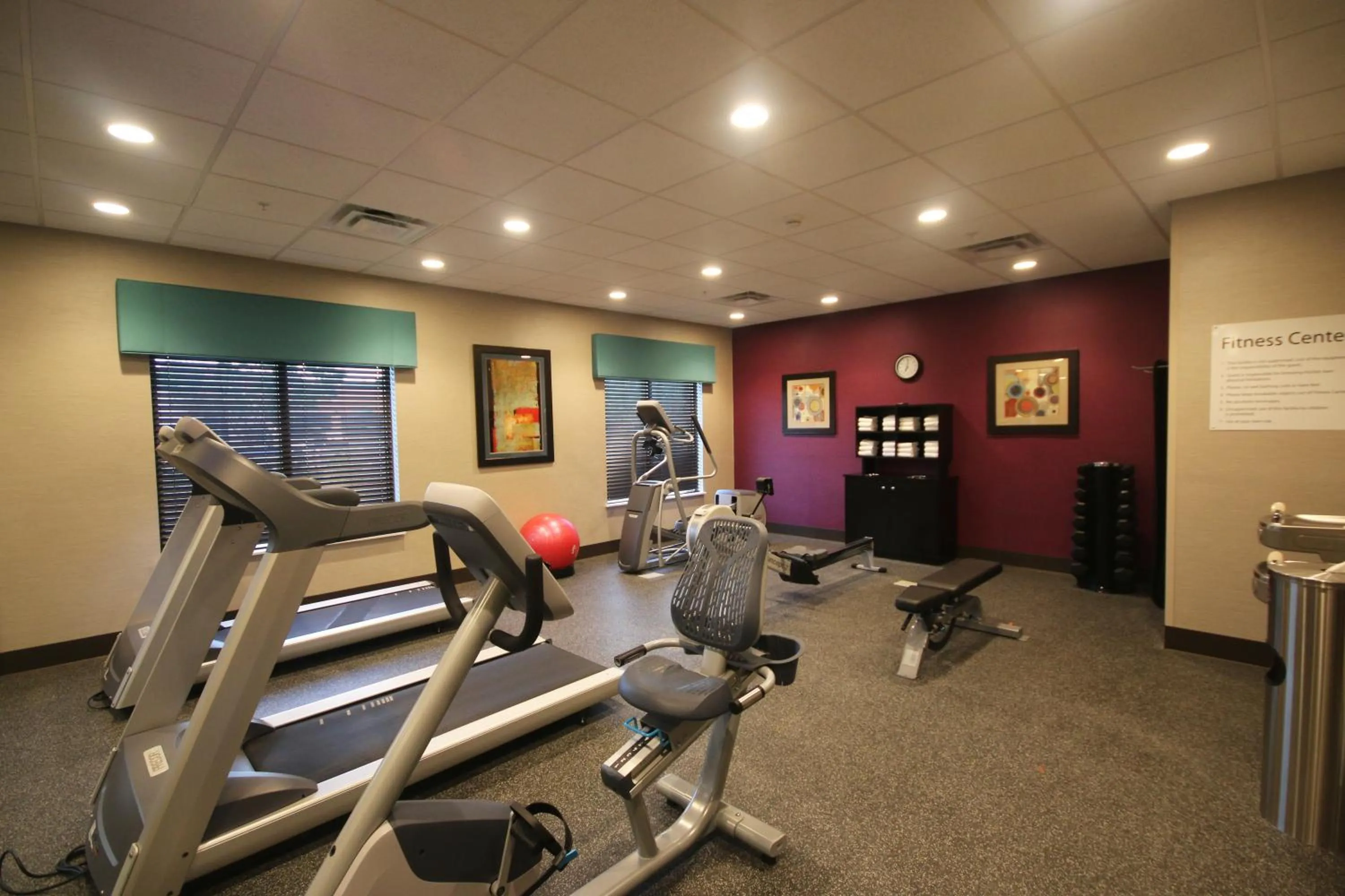 Fitness centre/facilities in Holiday Inn Express & Suites Charlotte North by IHG