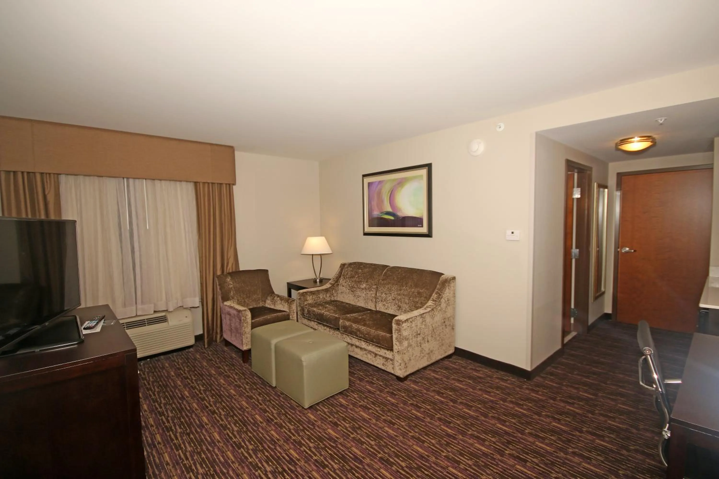 Photo of the whole room in Holiday Inn Express & Suites Charlotte North by IHG