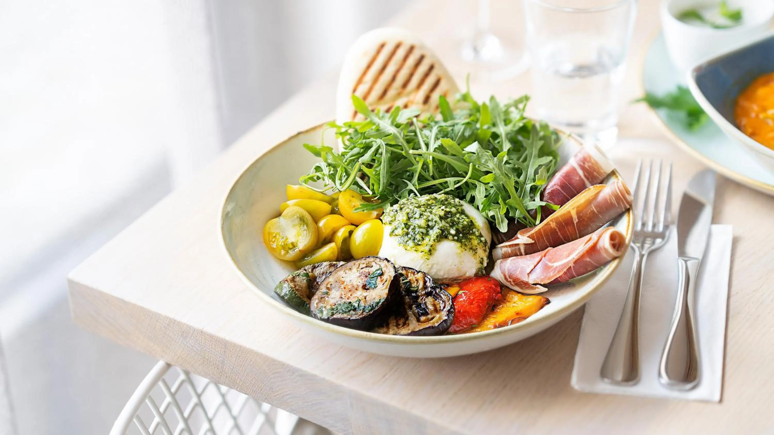 Restaurant/places to eat in Holiday Inn Frankfurt - Alte Oper by IHG