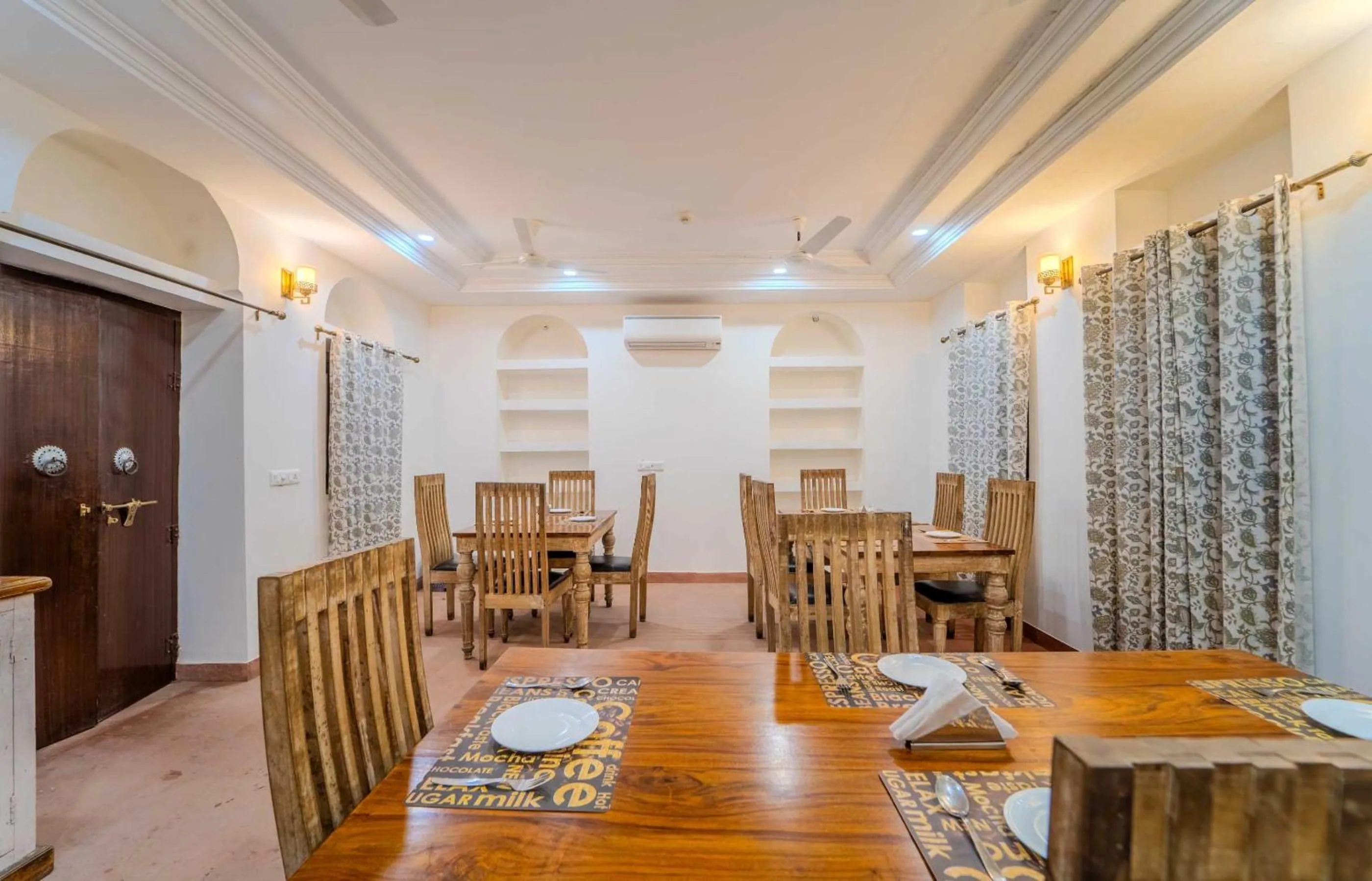 Dining area in Fort Khawa Palace and Resort