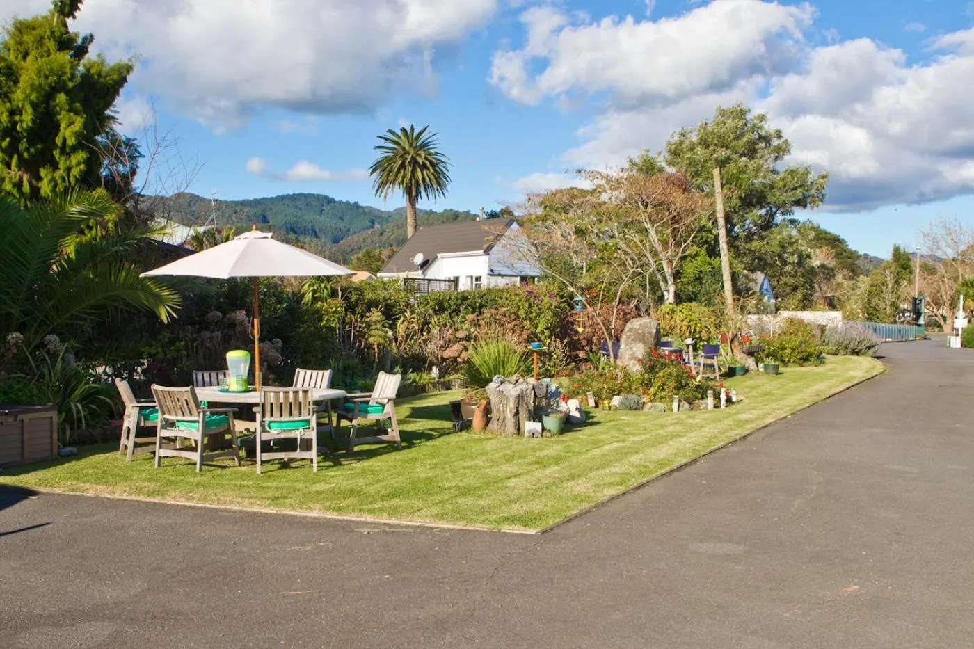 Garden view in Coromandel Court Motel